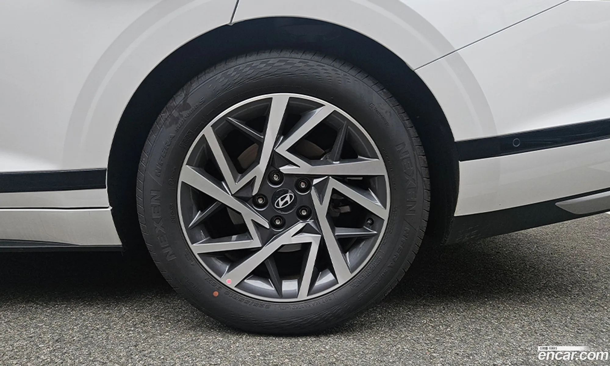 Hyundai Grandeur Hybrid 2025 — 8