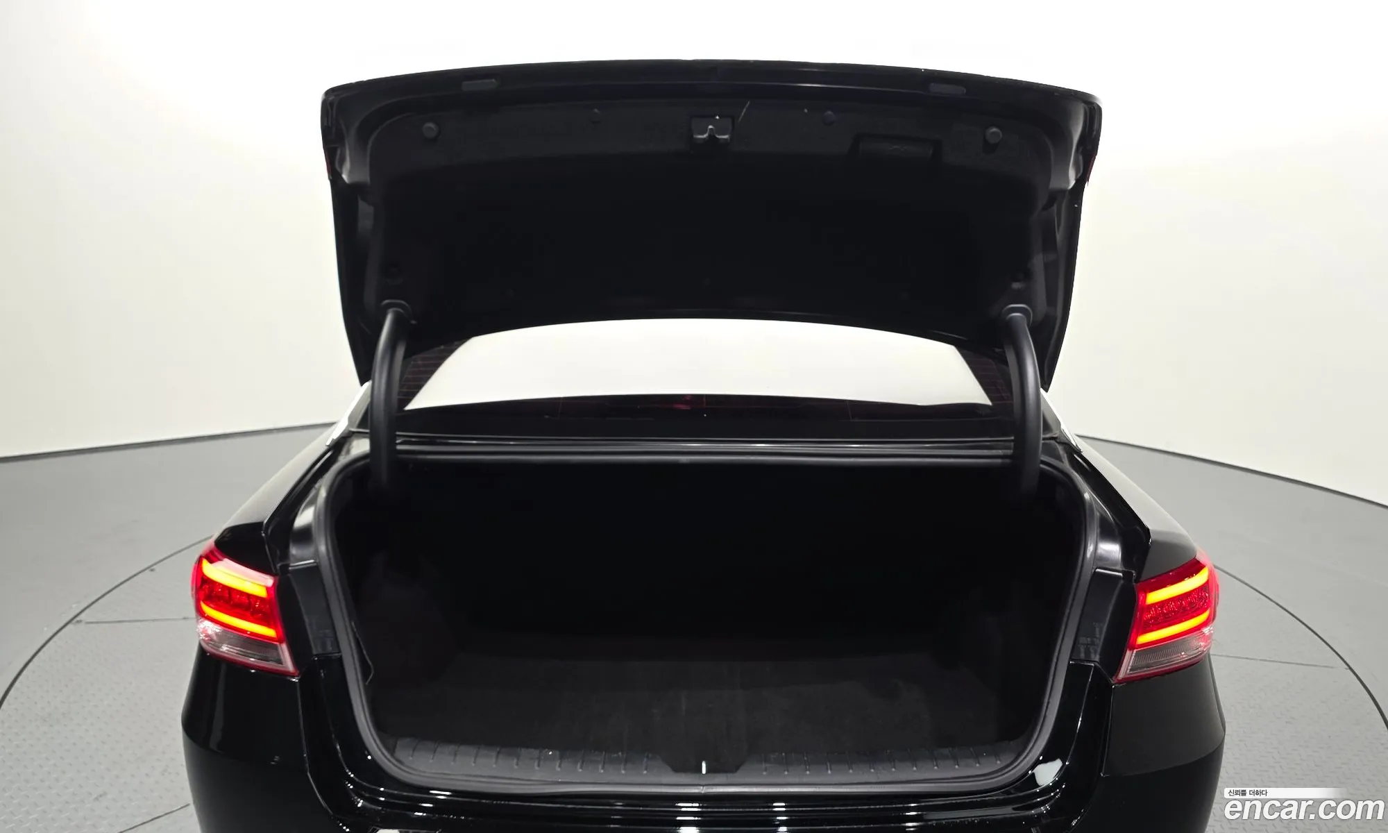 Kia K5 2017 — 24