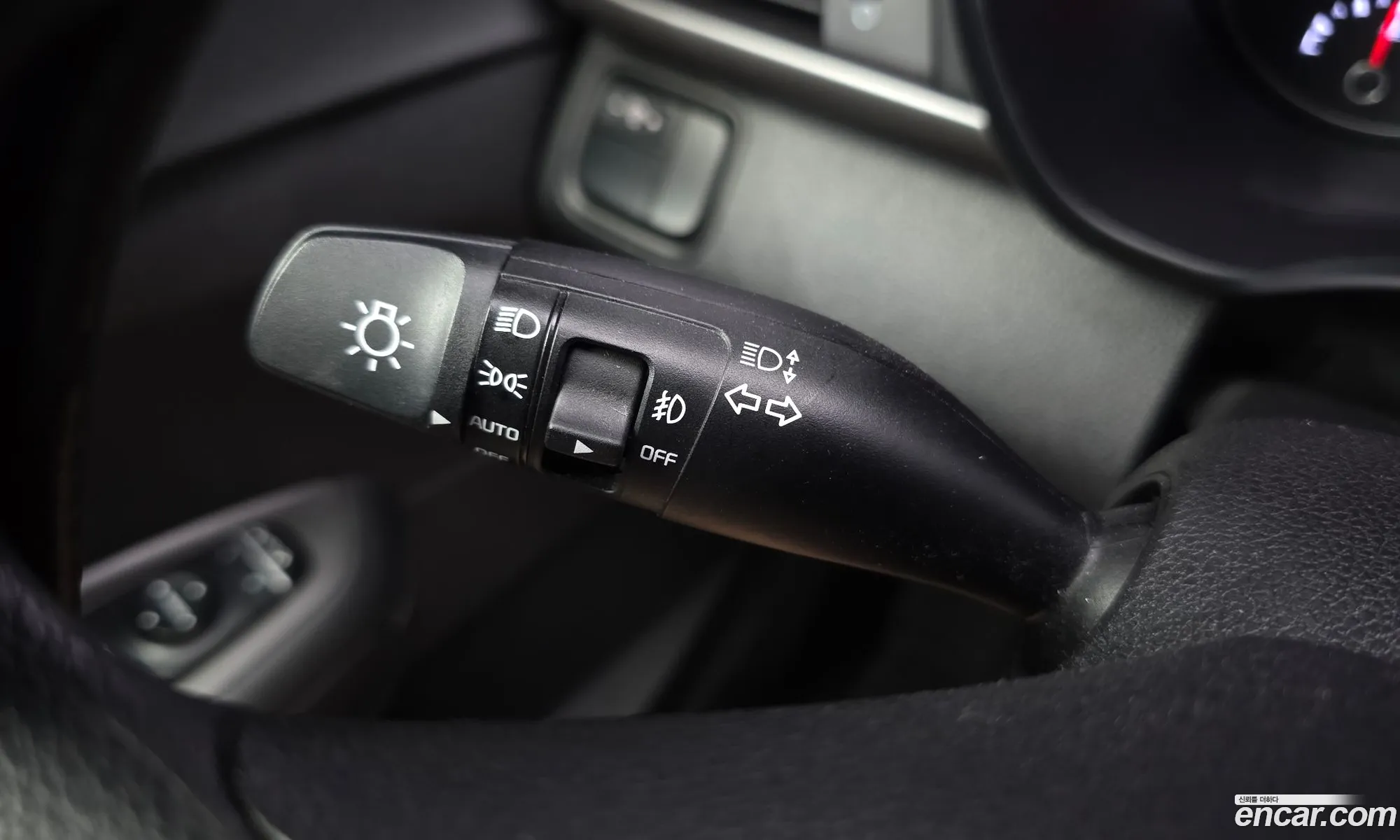 Kia K5 2017 — 18