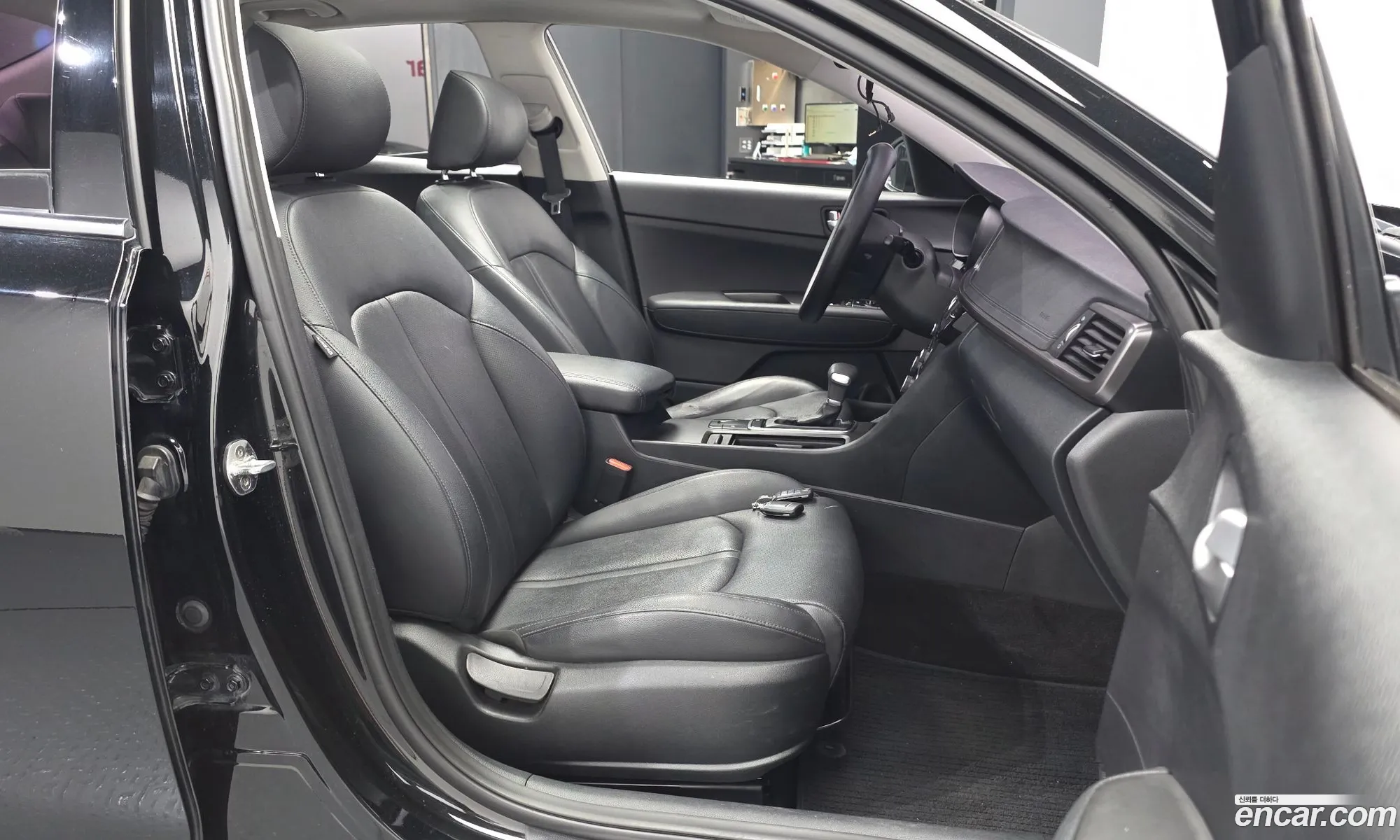 Kia K5 2017 — 26