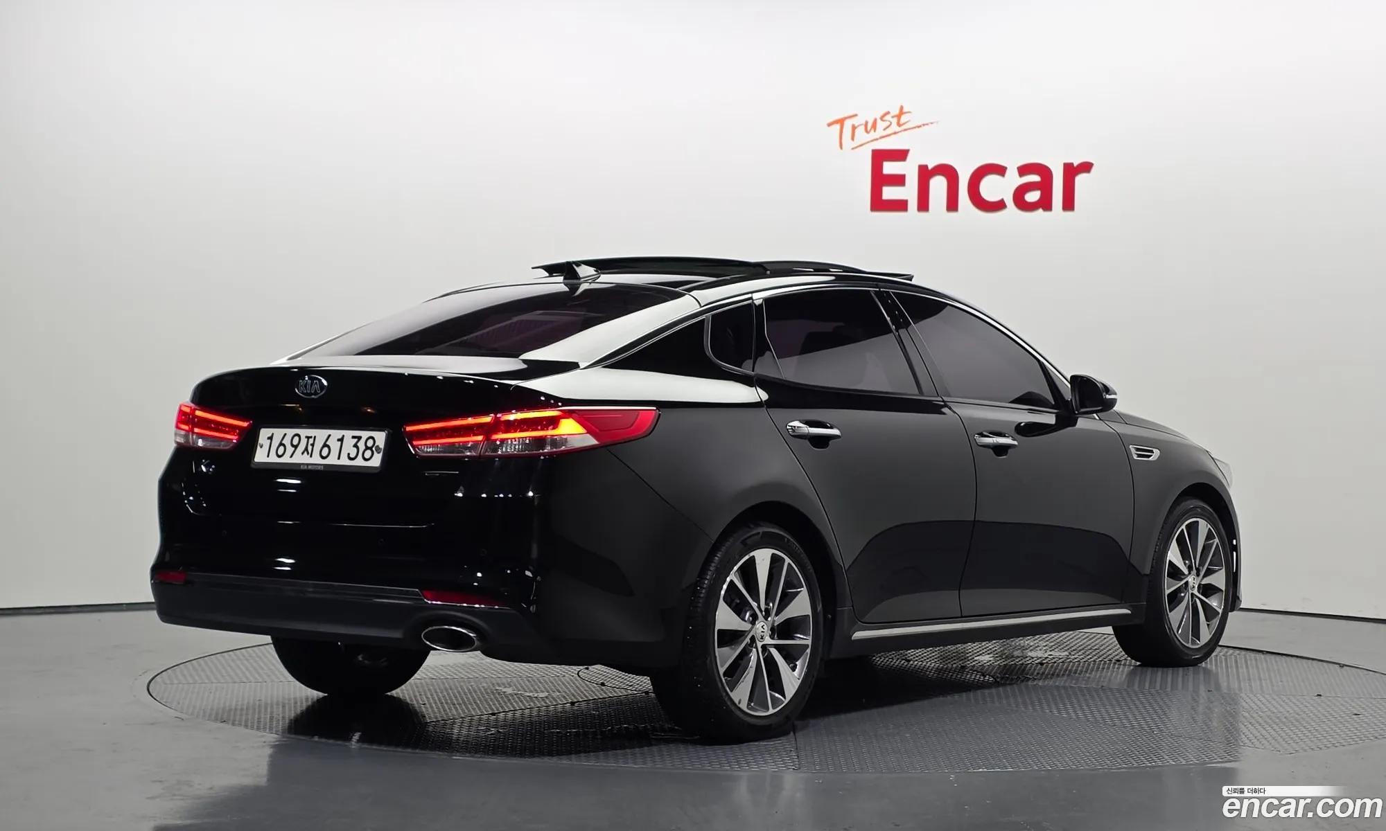 Kia K5 2017 — 13