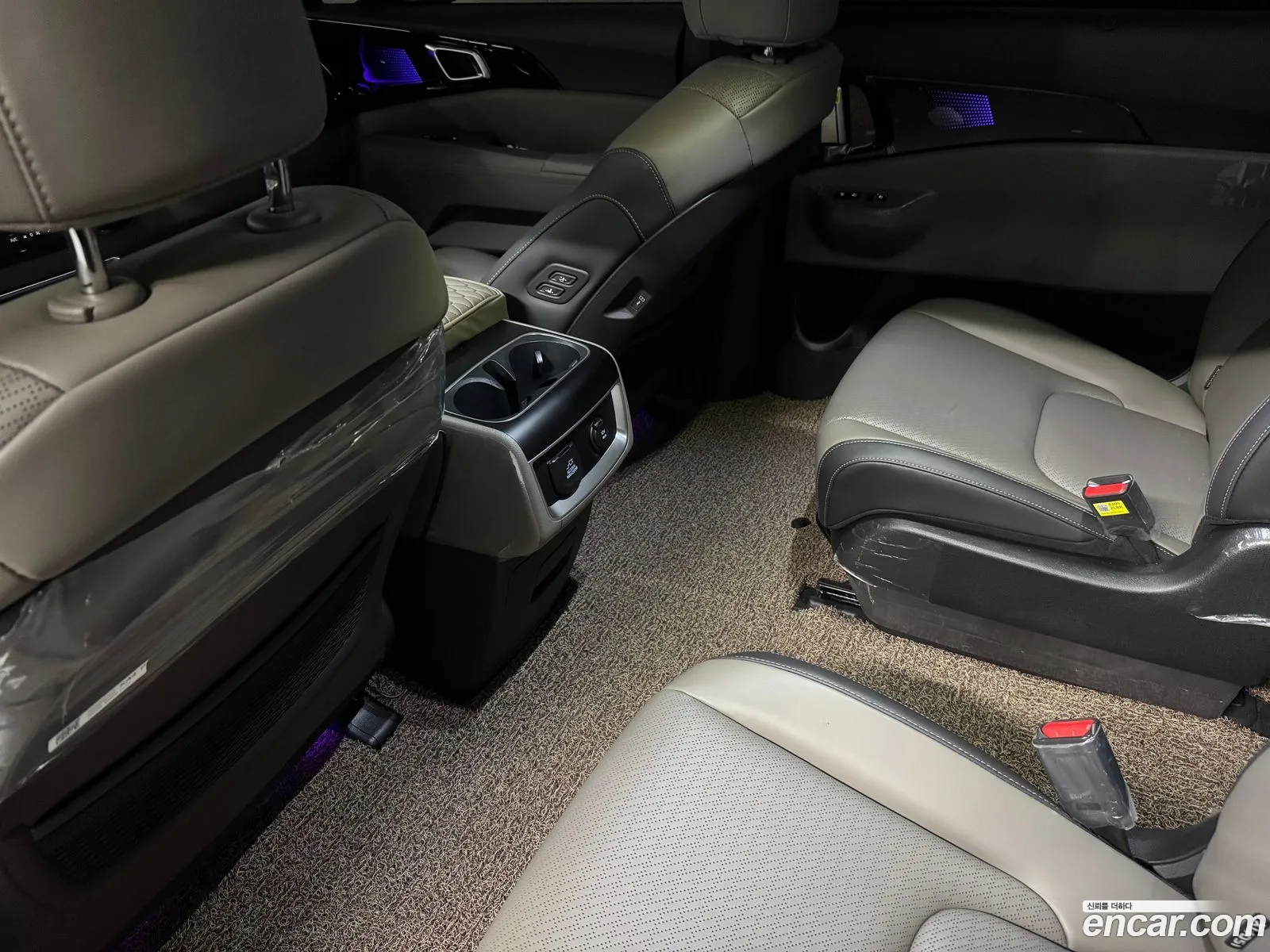 Kia Carnival 2025 — 12