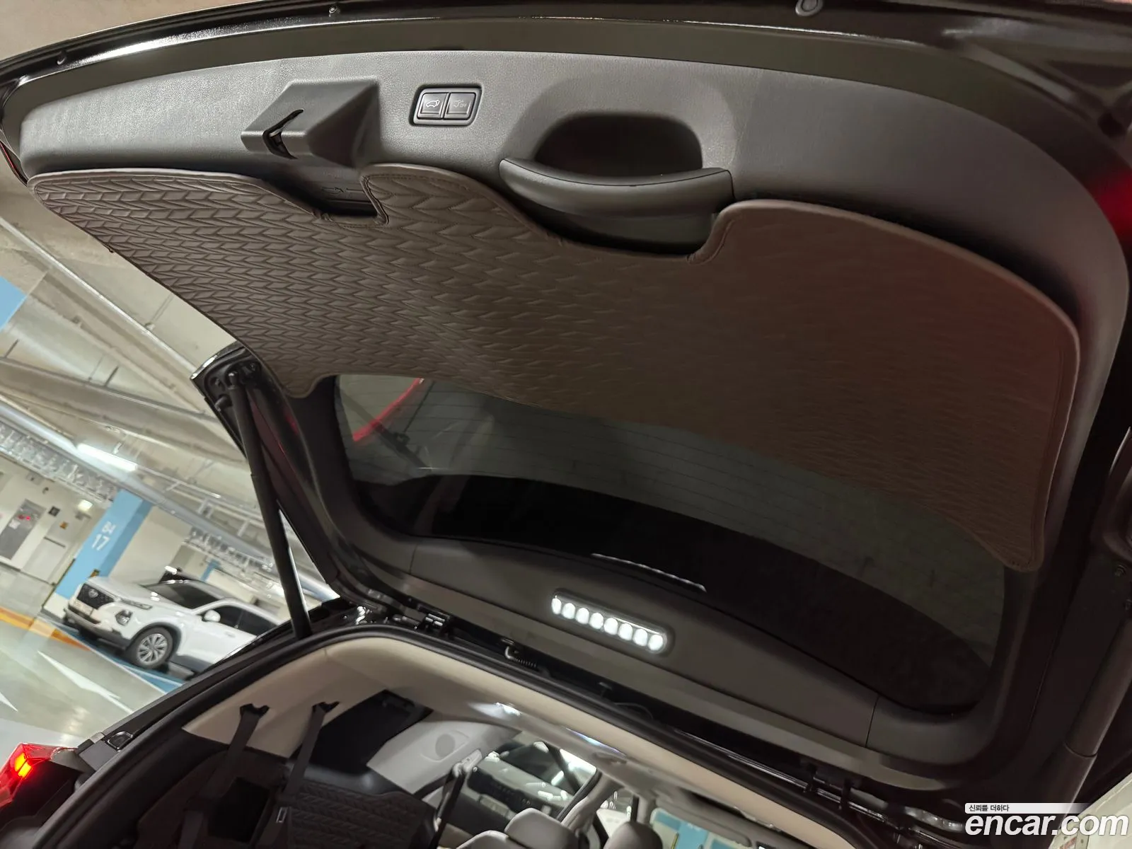 Kia Carnival 2025 — 4