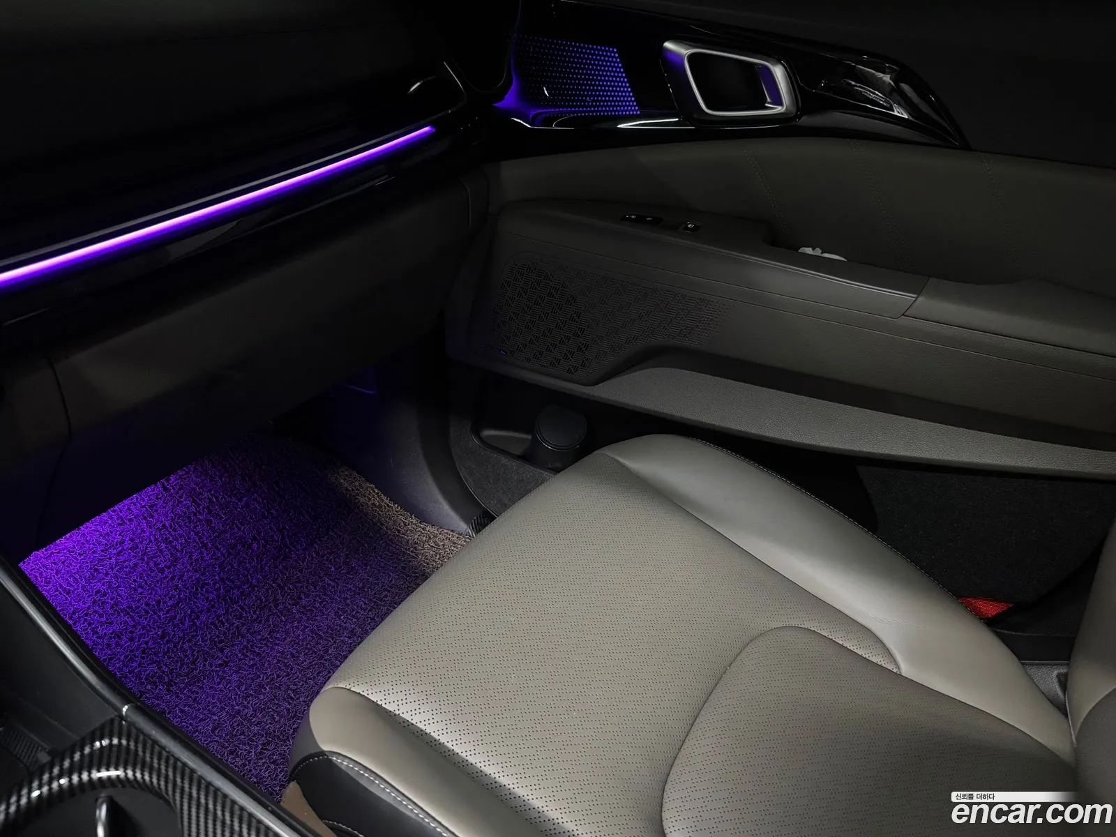 Kia Carnival 2025 — 5