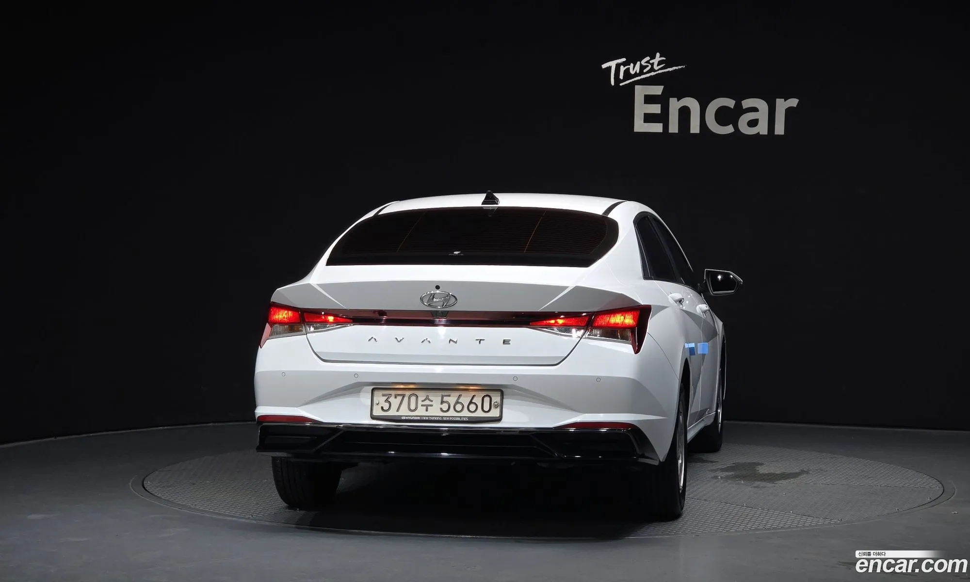 Hyundai Elantra 2020 — 19