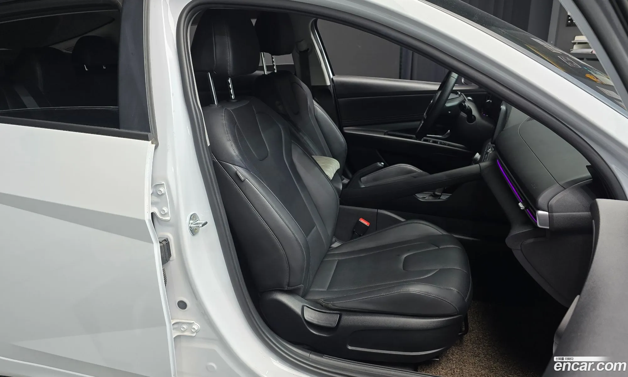 Hyundai Elantra 2020 — 2