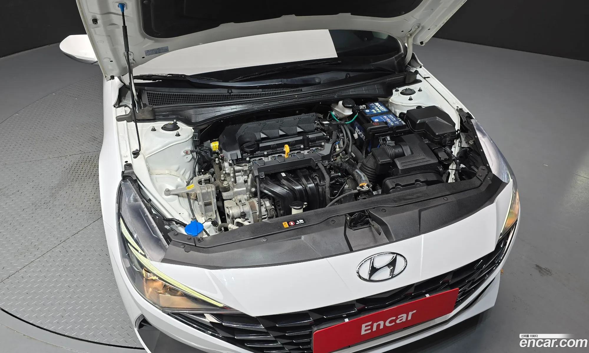 Hyundai Elantra 2020 — 18