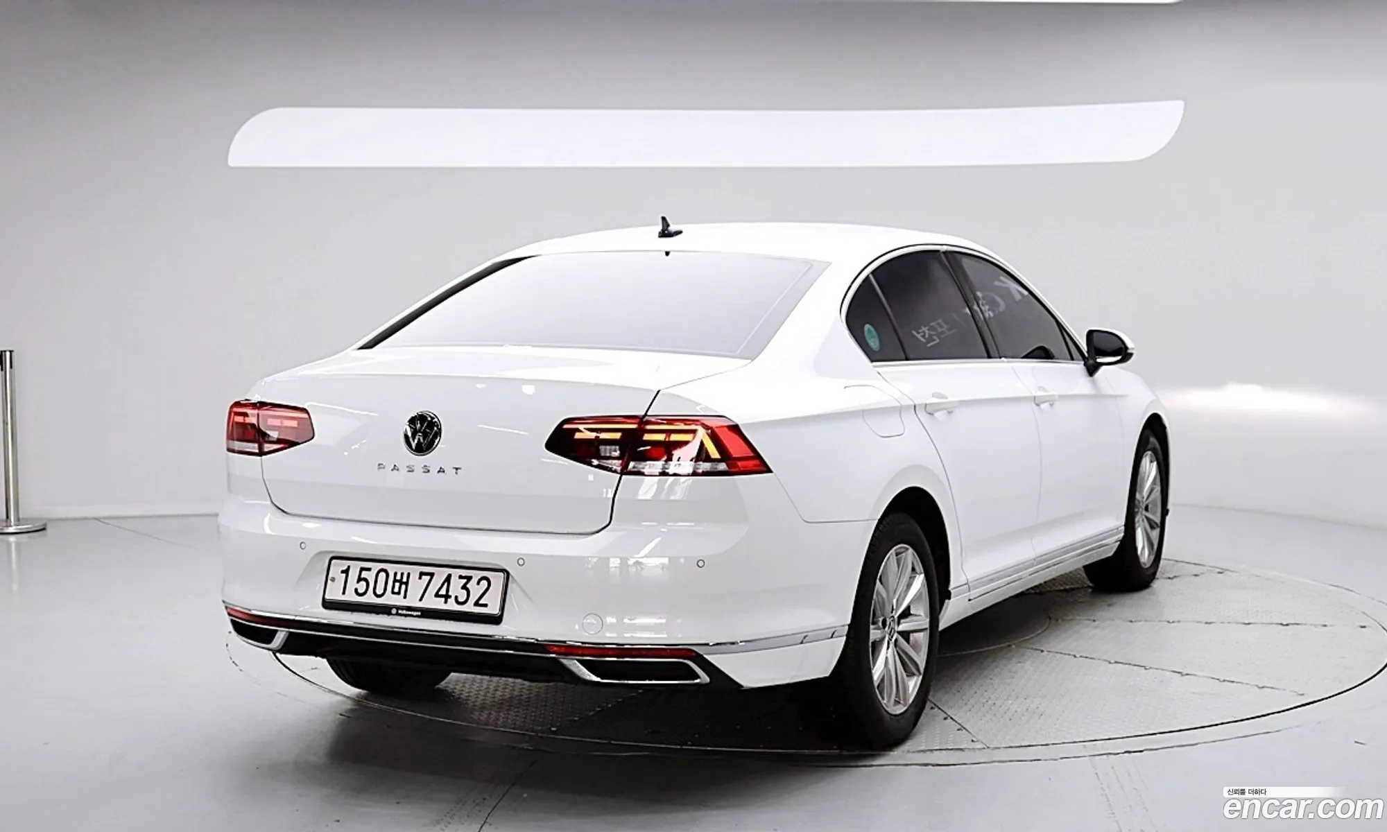 Volkswagen Passat GT 2021 — 17