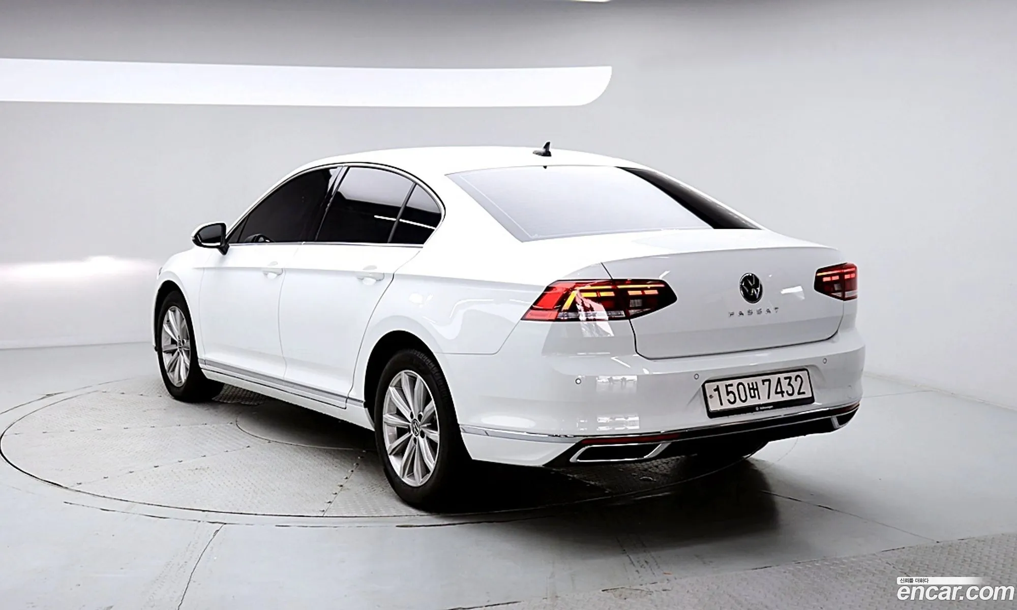 Volkswagen Passat GT 2021 — 4