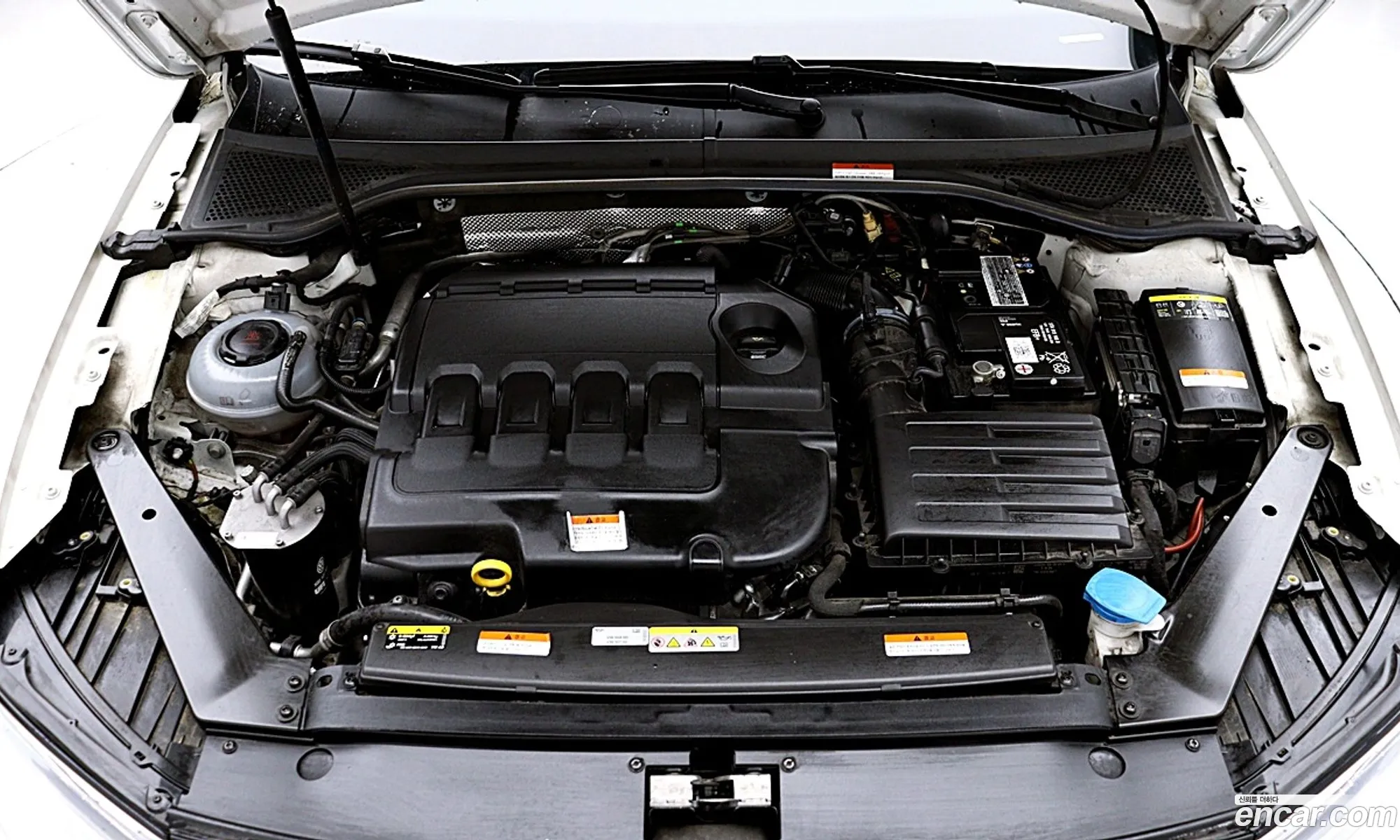 Volkswagen Passat GT 2021 — 14