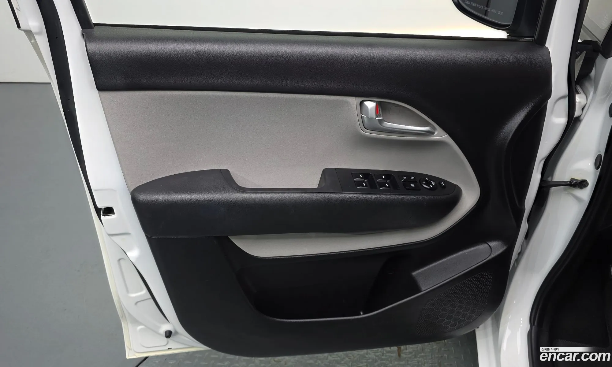 Kia Ray 2020 KNACF911BMT240725 — 12