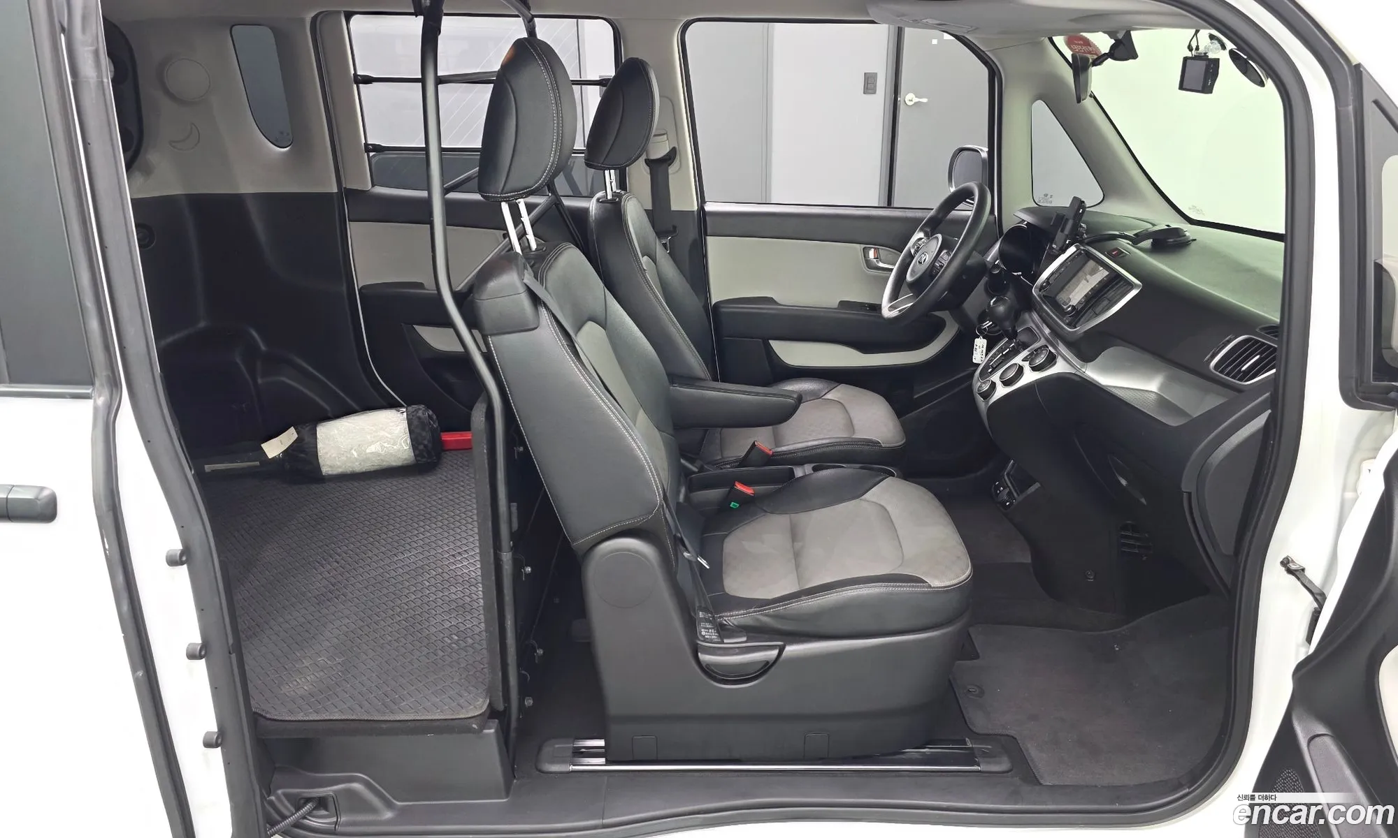 Kia Ray 2020 KNACF911BMT240725 — 3