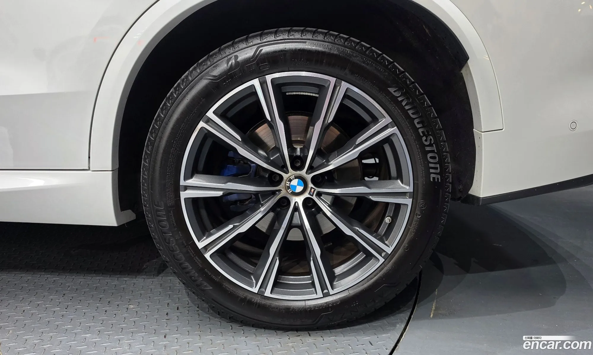 BMW X5 2024 WBA11EV05R9U96801 — 24