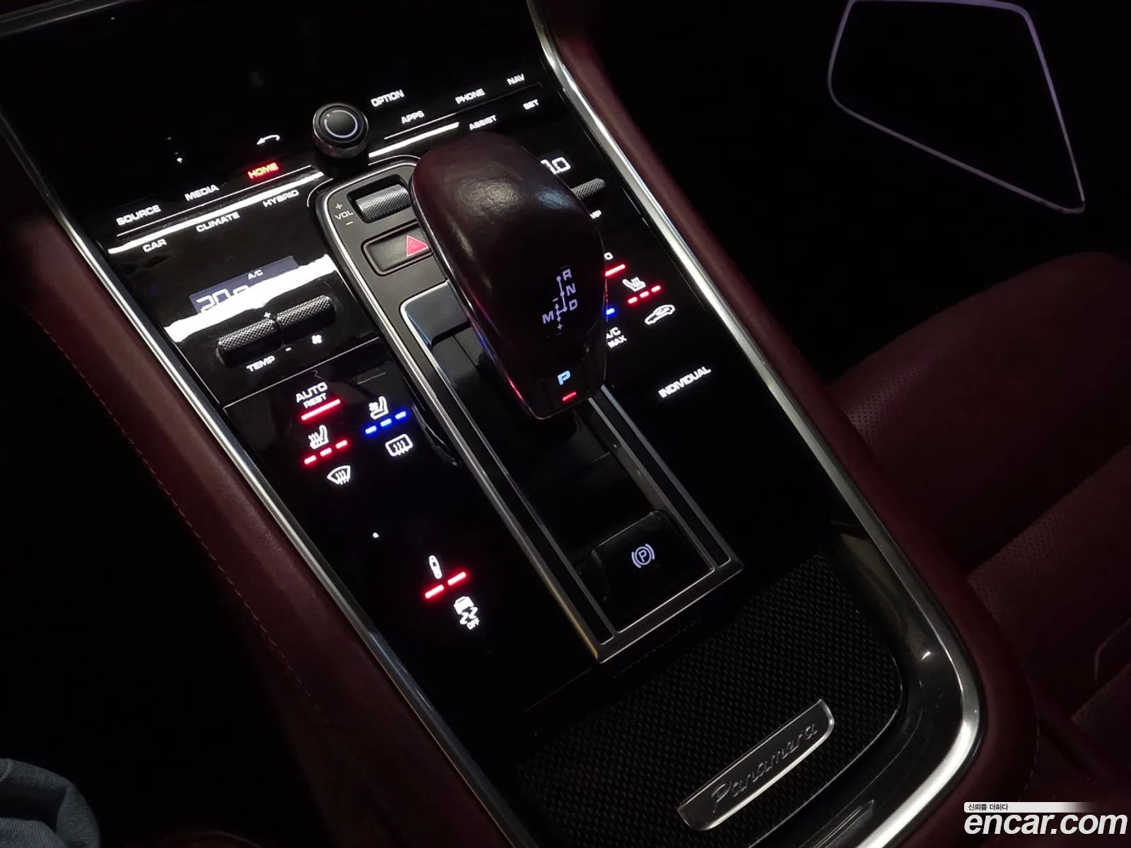 Porsche Panamera 2018 — 2