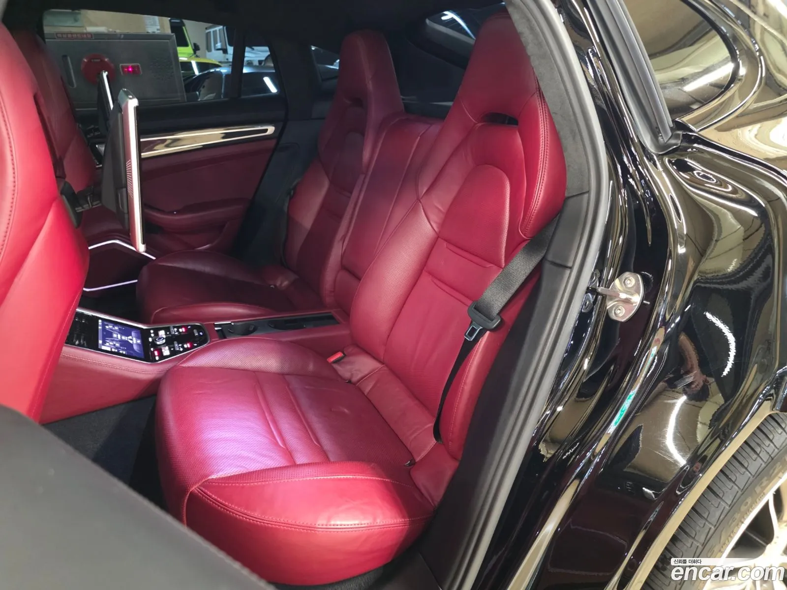 Porsche Panamera 2018 — 14