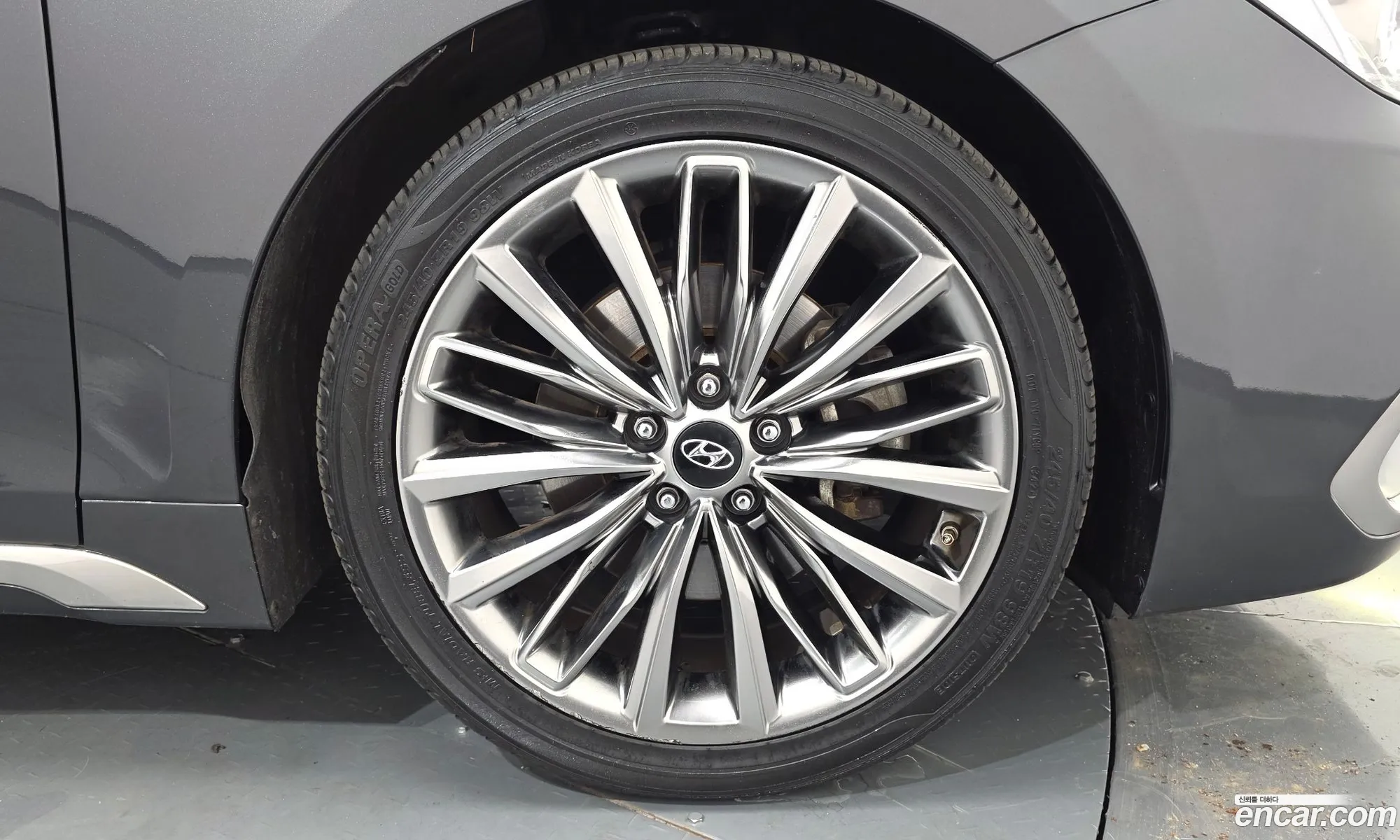 Hyundai Grandeur IG 2017 — 28