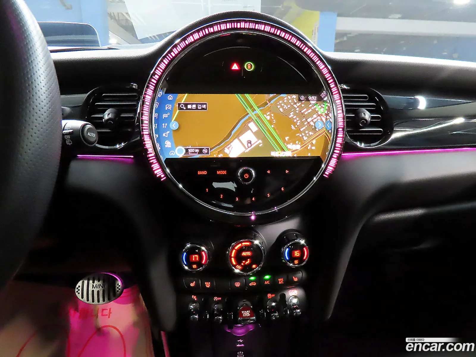 Mini Cooper 2023 — 8