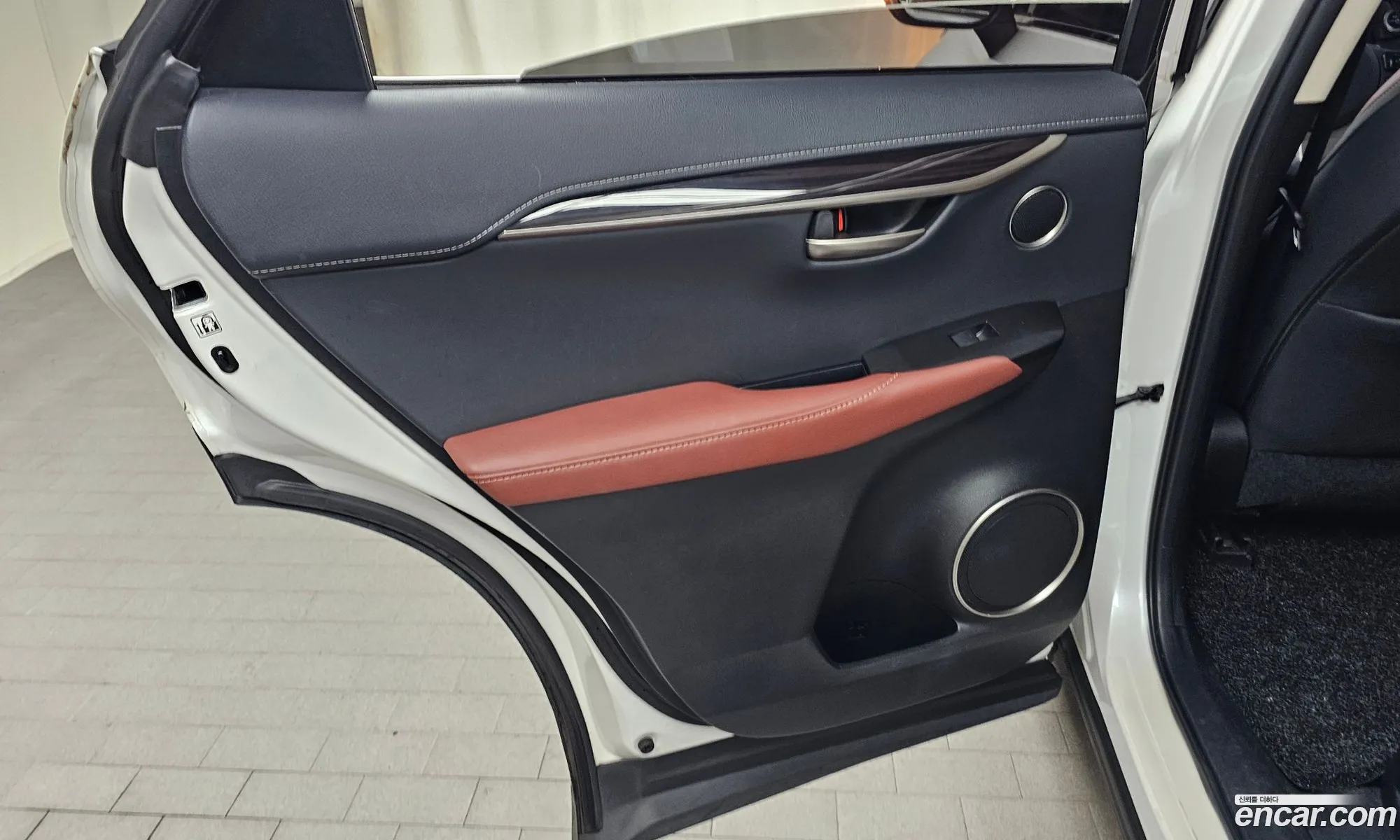 Lexus NX300h 2014 JTJBJRBZ5F2008899 — 6