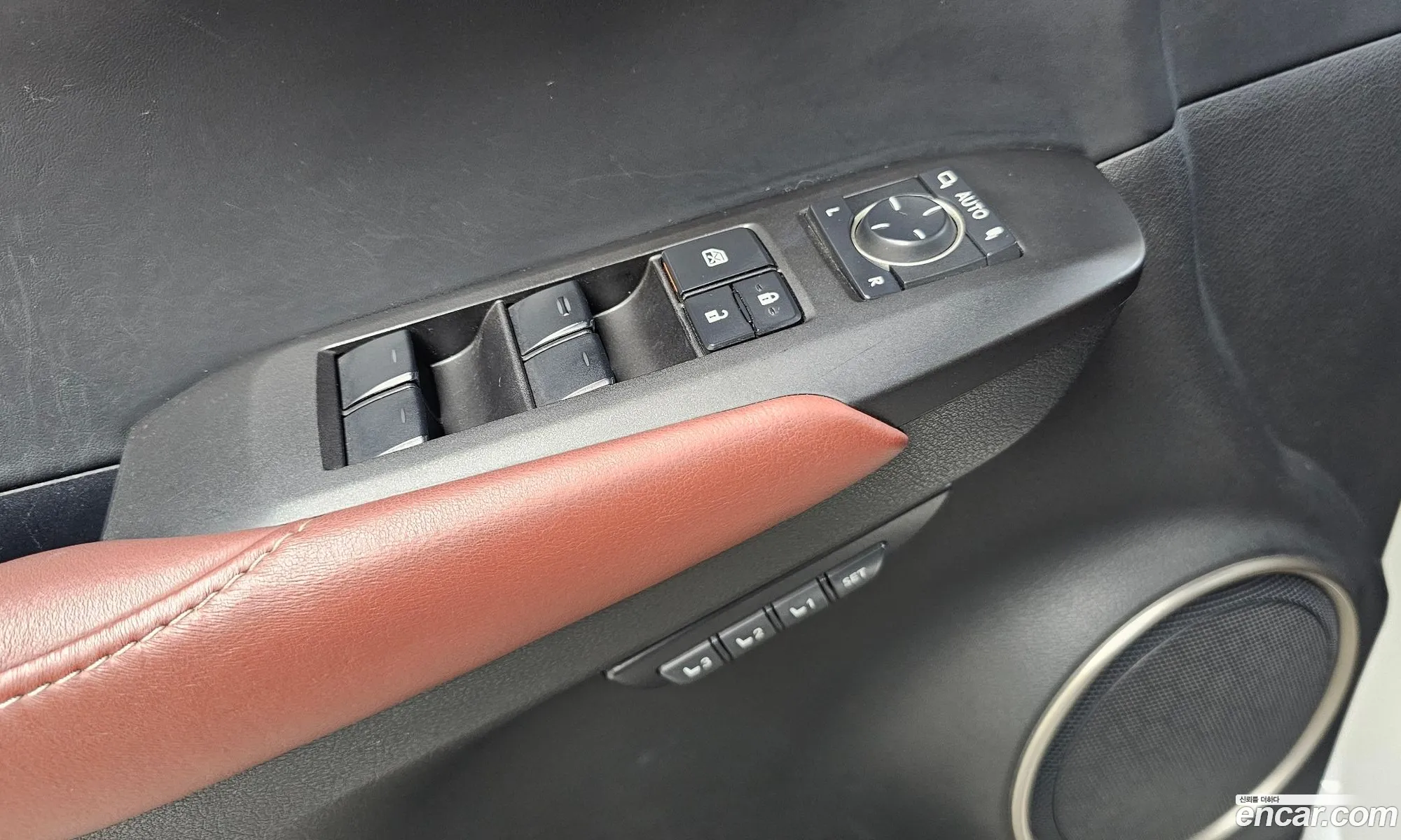 Lexus NX300h 2014 JTJBJRBZ5F2008899 — 13