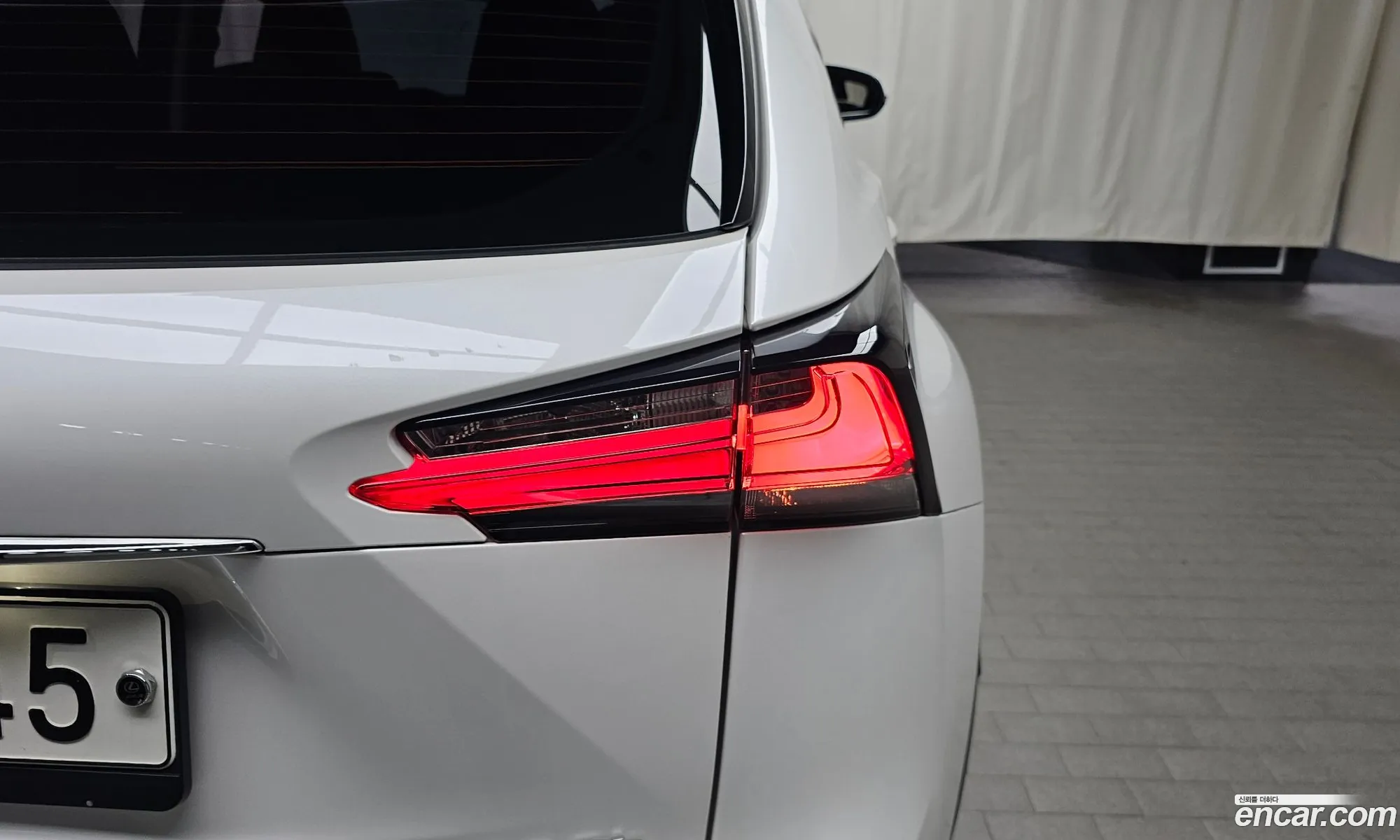 Lexus NX300h 2014 JTJBJRBZ5F2008899 — 26