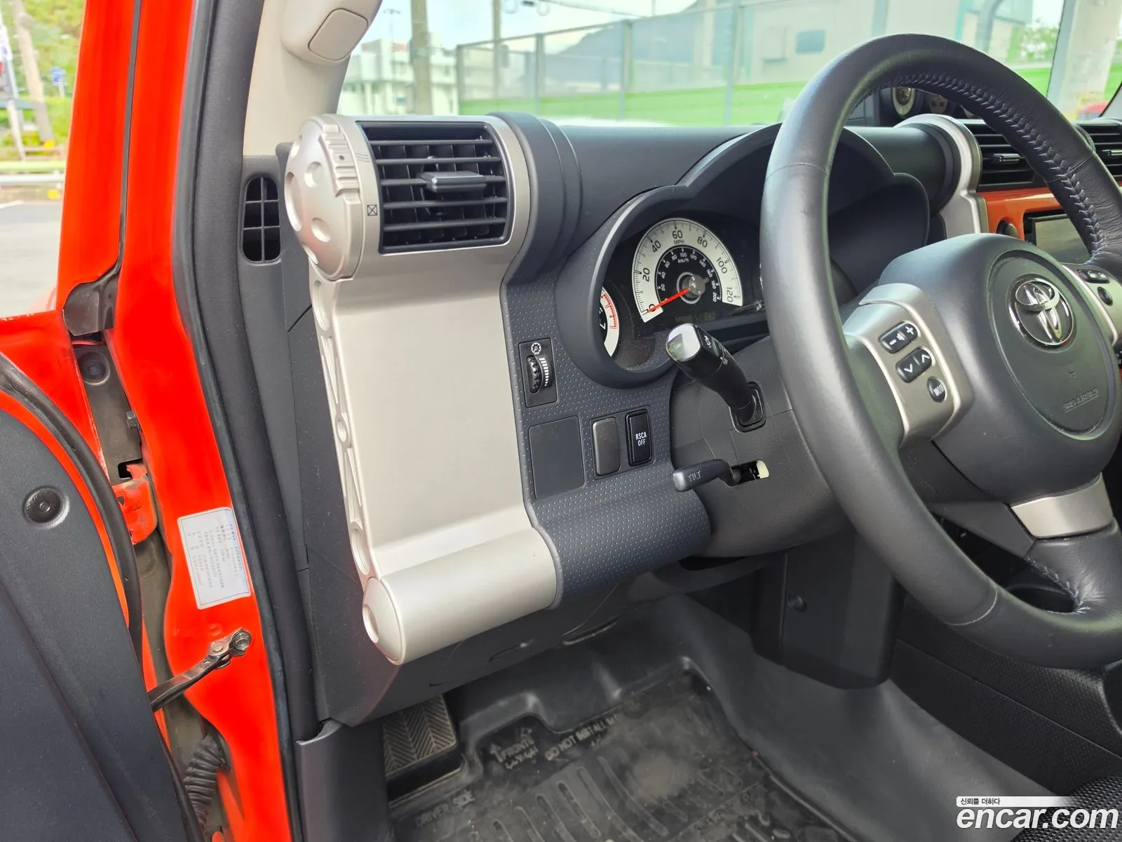 Toyota FJ Cruiser 2014 — 14