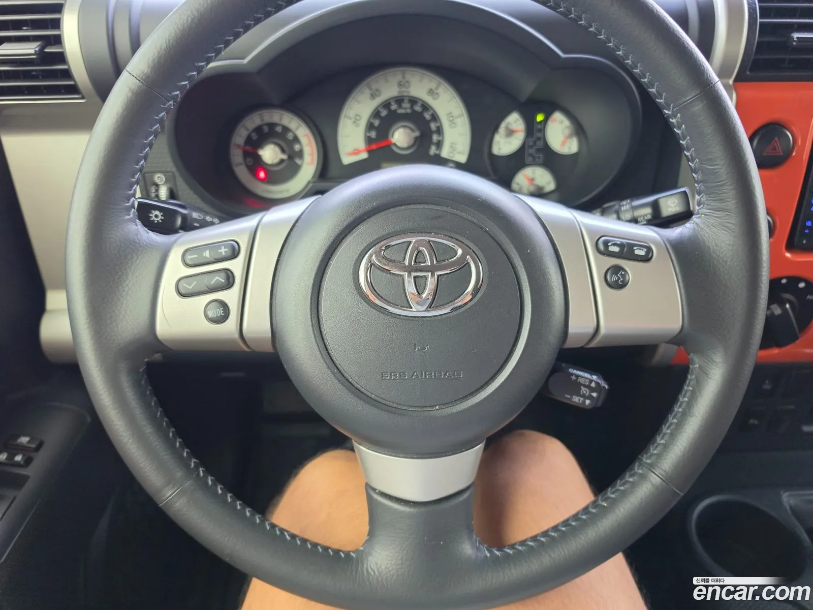 Toyota FJ Cruiser 2014 — 17