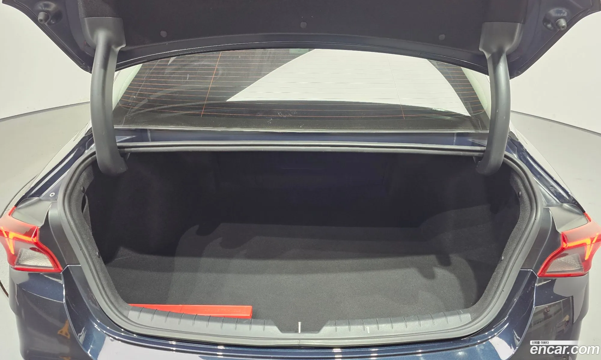 Kia K5 Hybrid 2021 — 15
