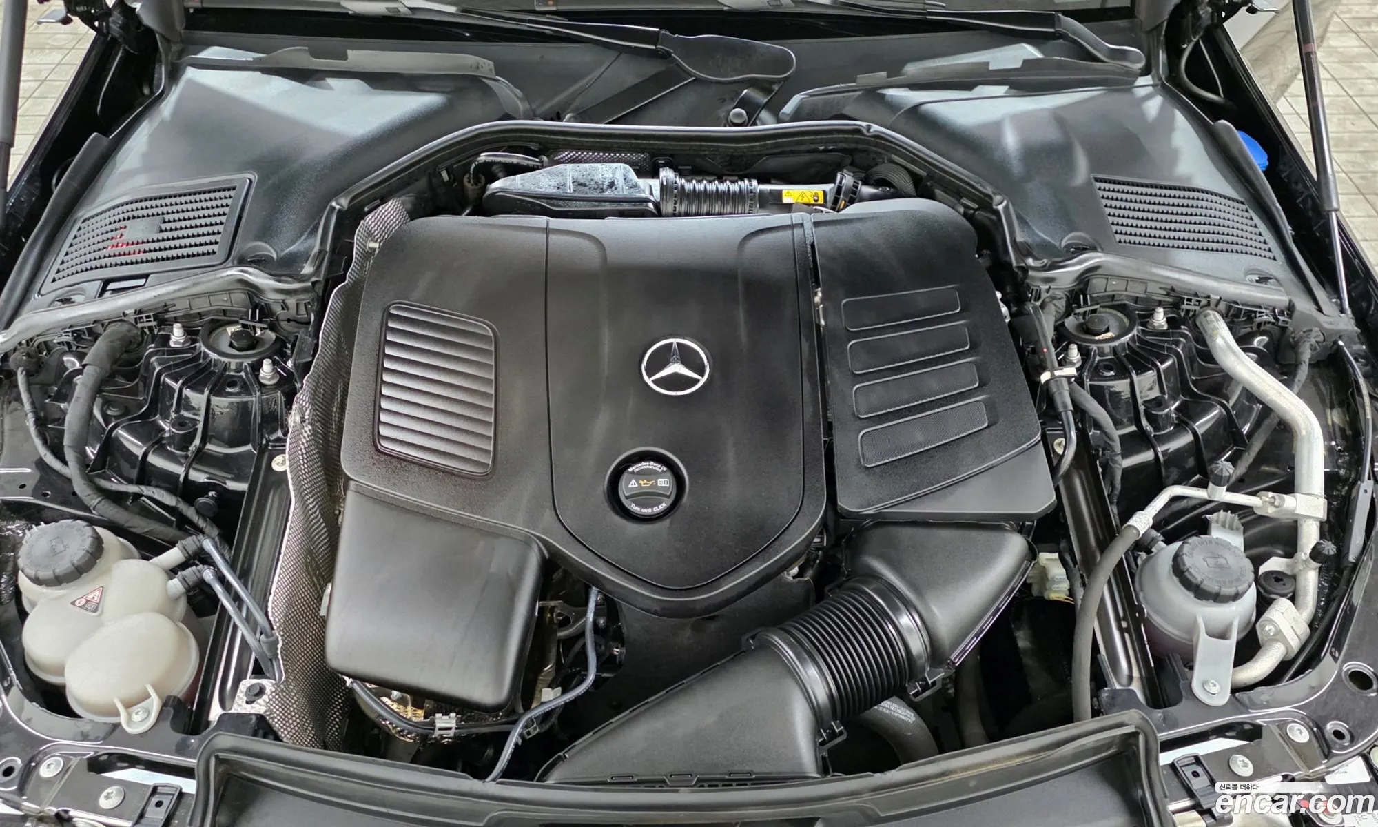 Mercedes-Benz C-Class W206 2023 — 13