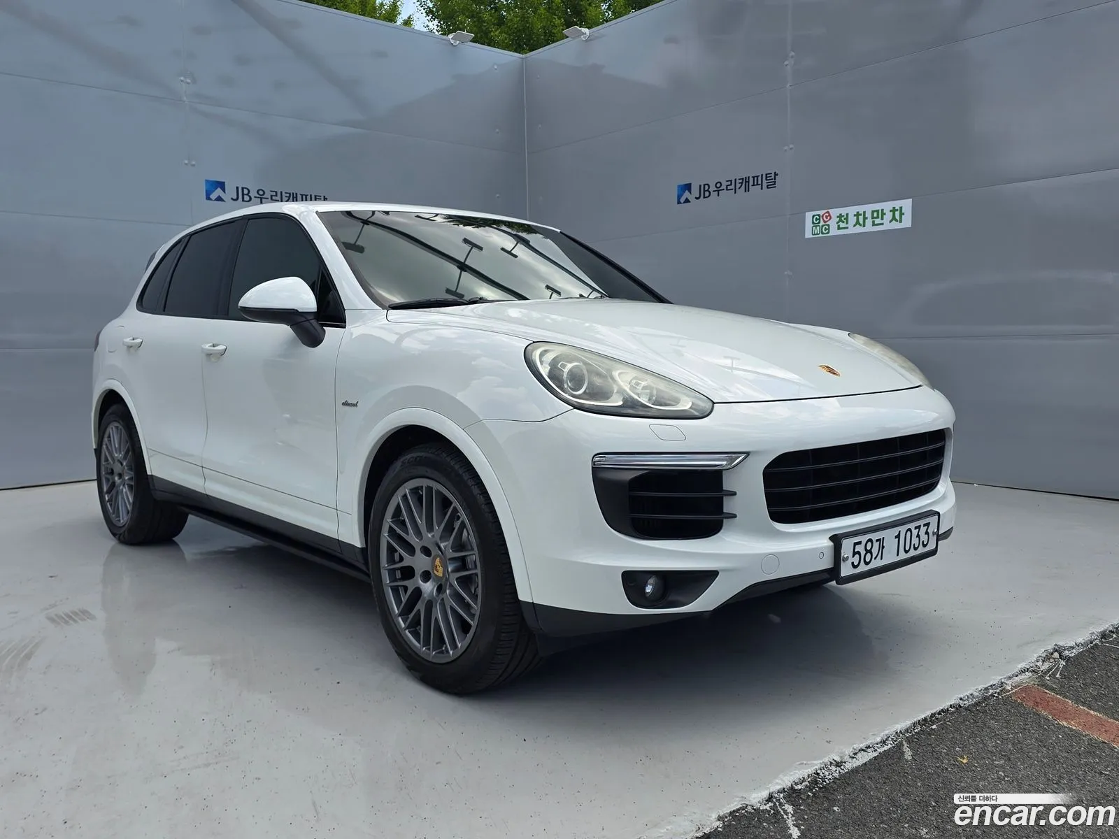 Porsche Cayenne 2017 — 17