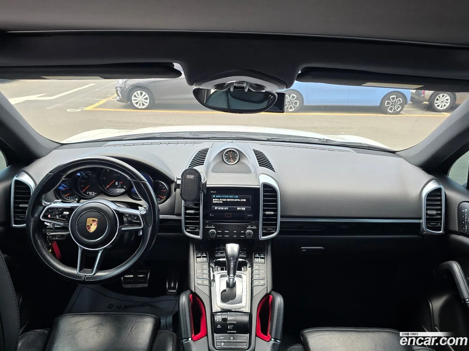 Porsche Cayenne 2017 — 10