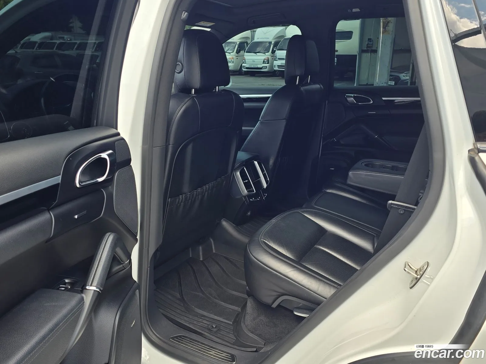 Porsche Cayenne 2017 — 15