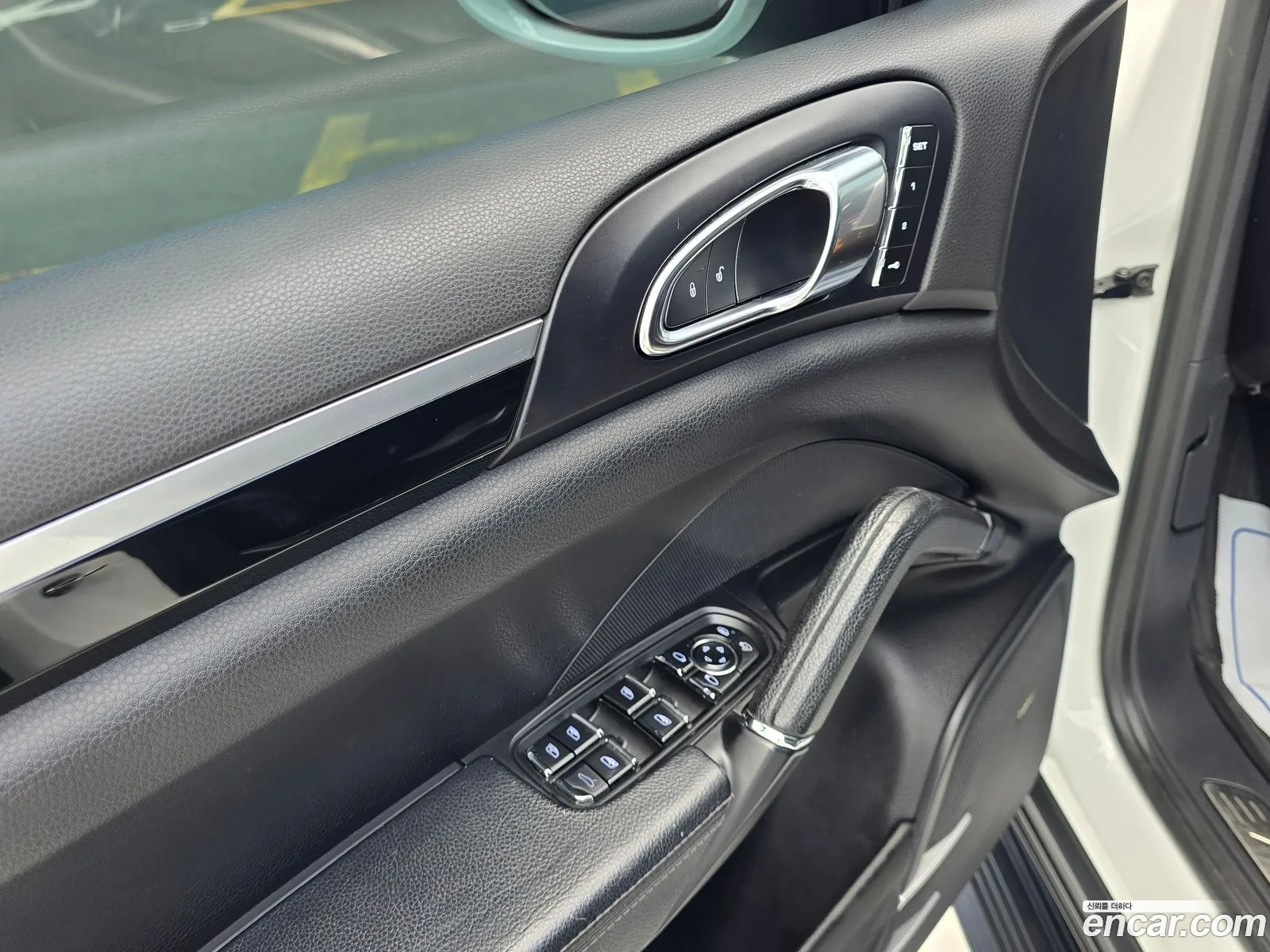 Porsche Cayenne 2017 — 14