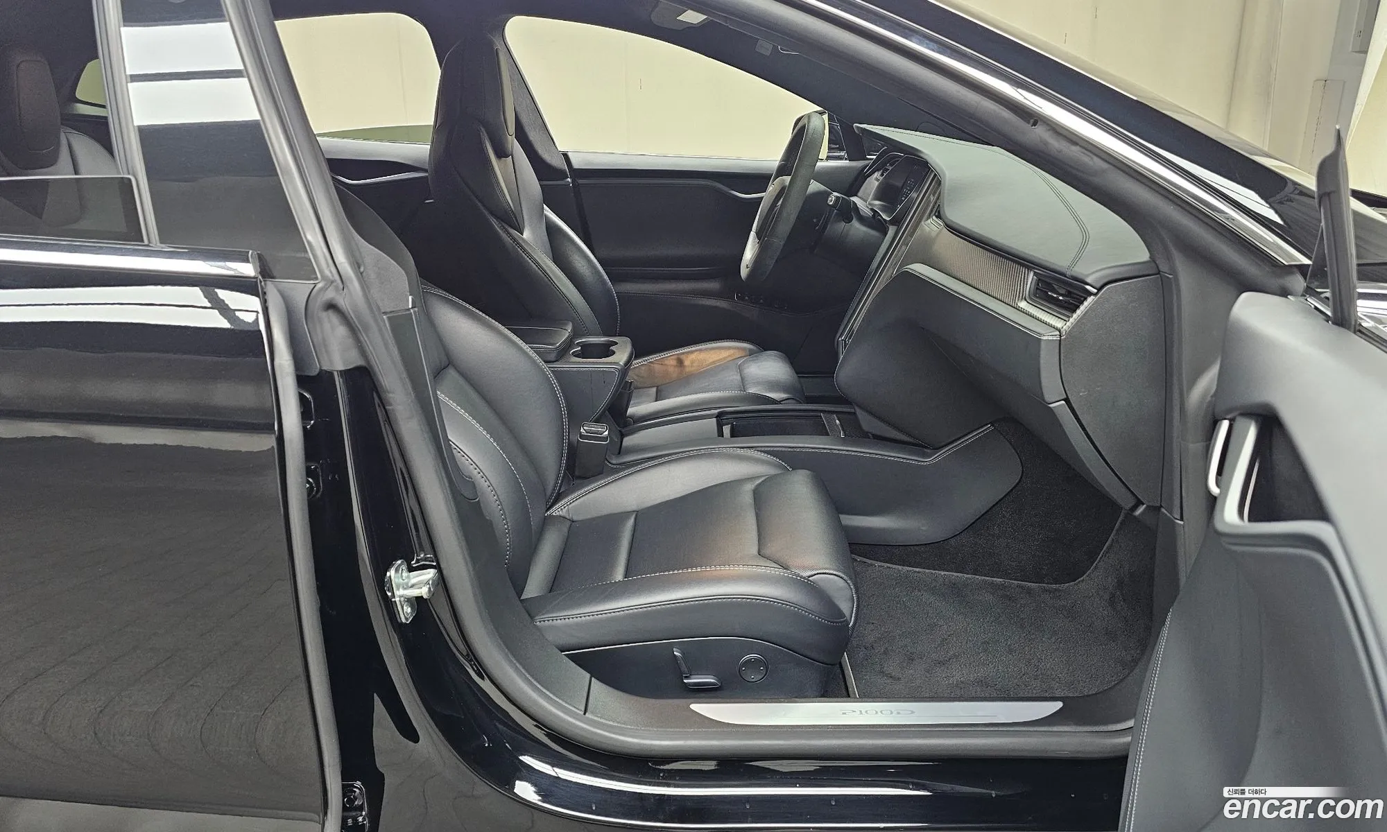 Tesla Model S 2019 5YJSA1E47KF310674 — 18