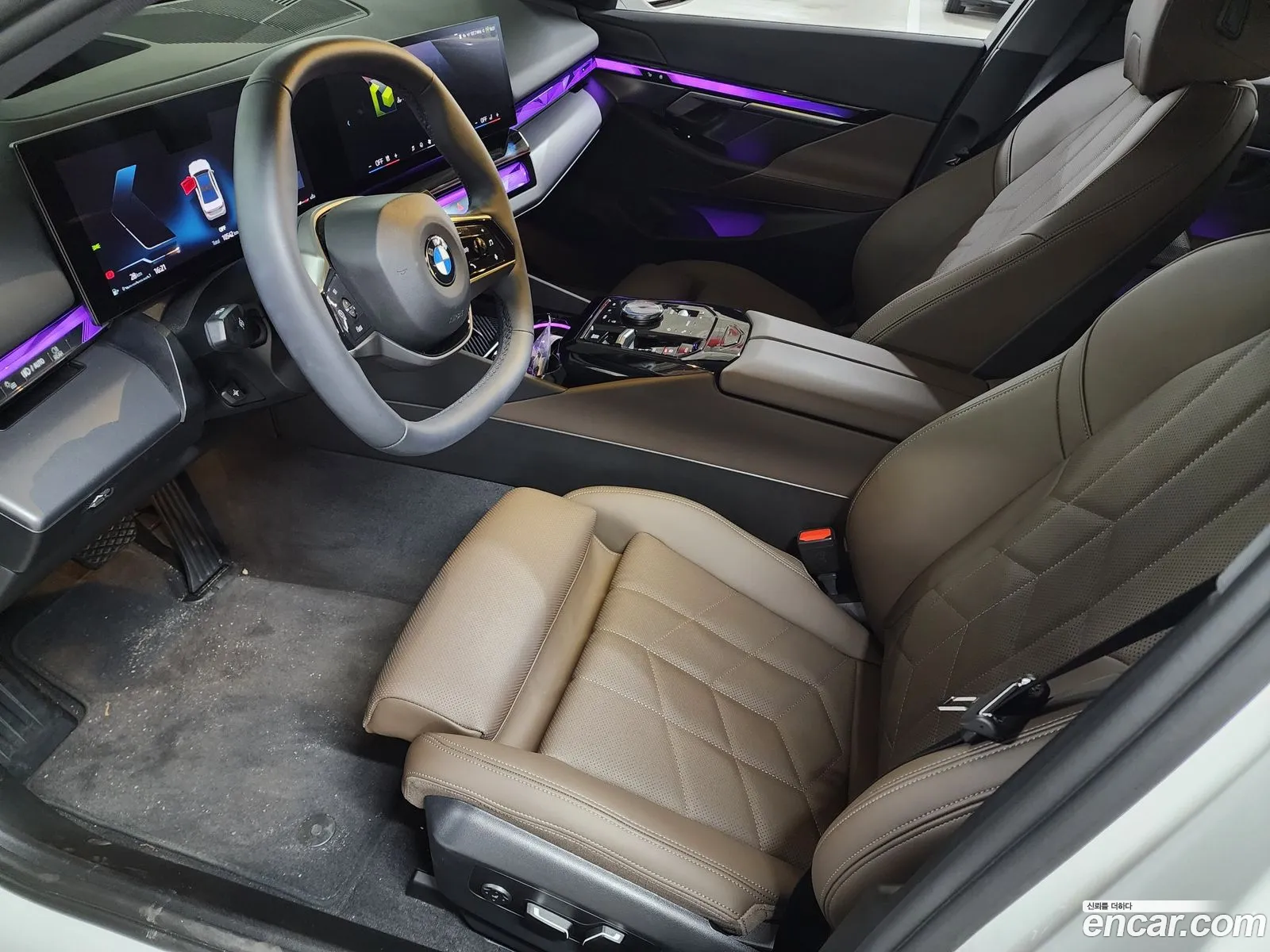 BMW 5 Series 2025 — 17