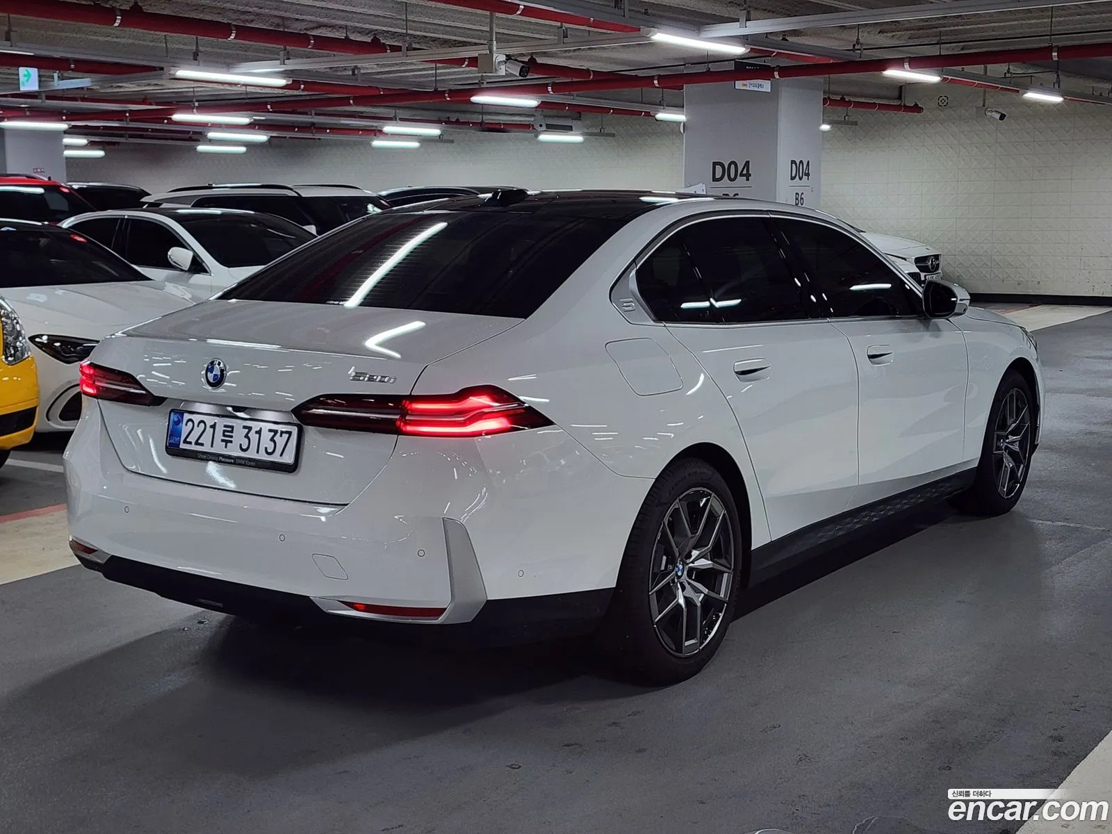 BMW 5 Series 2025 — 16