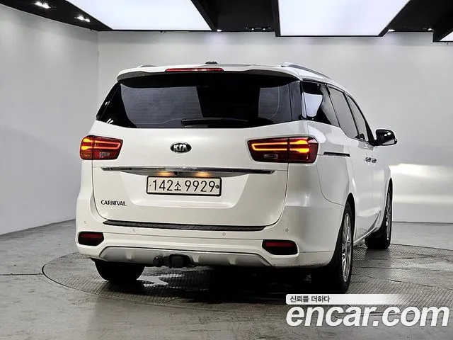 Kia Carnival 2019 — 2