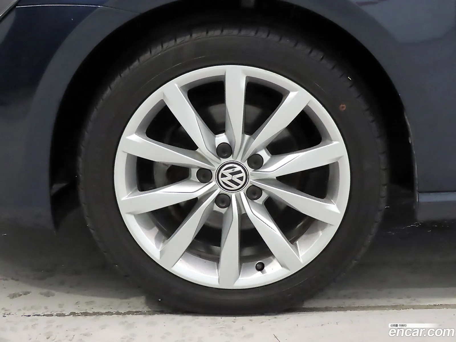 Volkswagen Golf 7th Gen 2015 — 9