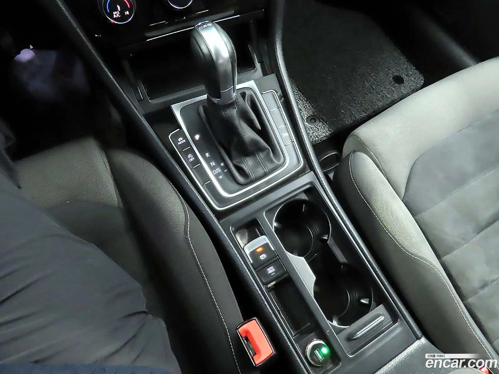 Volkswagen Golf 7th Gen 2015 — 10