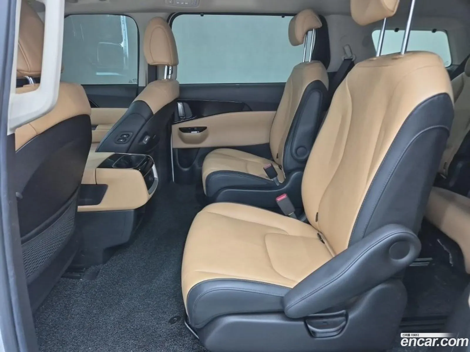 Kia Carnival 2021 — 6