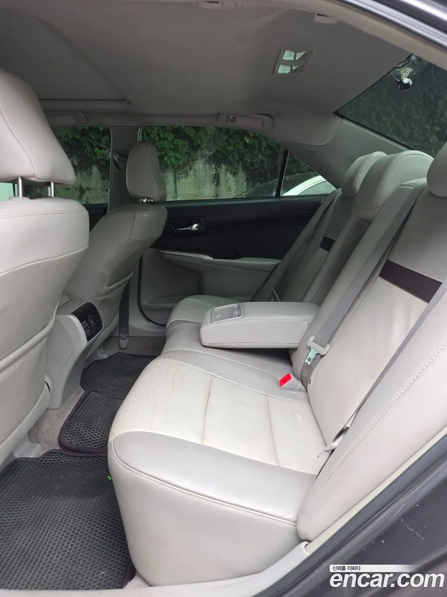 Toyota Camry 2014 — 11
