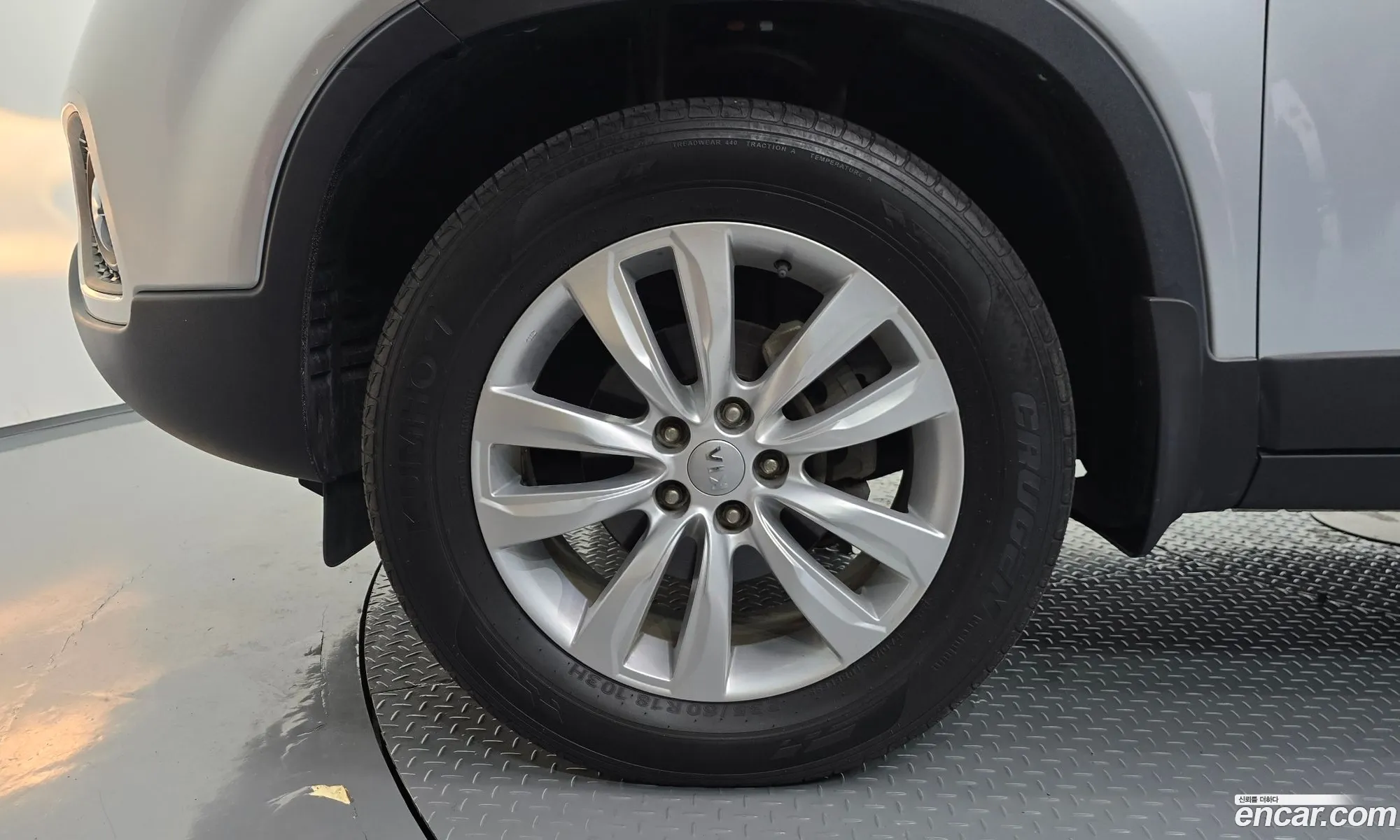Kia Sorento R 2011 — 12