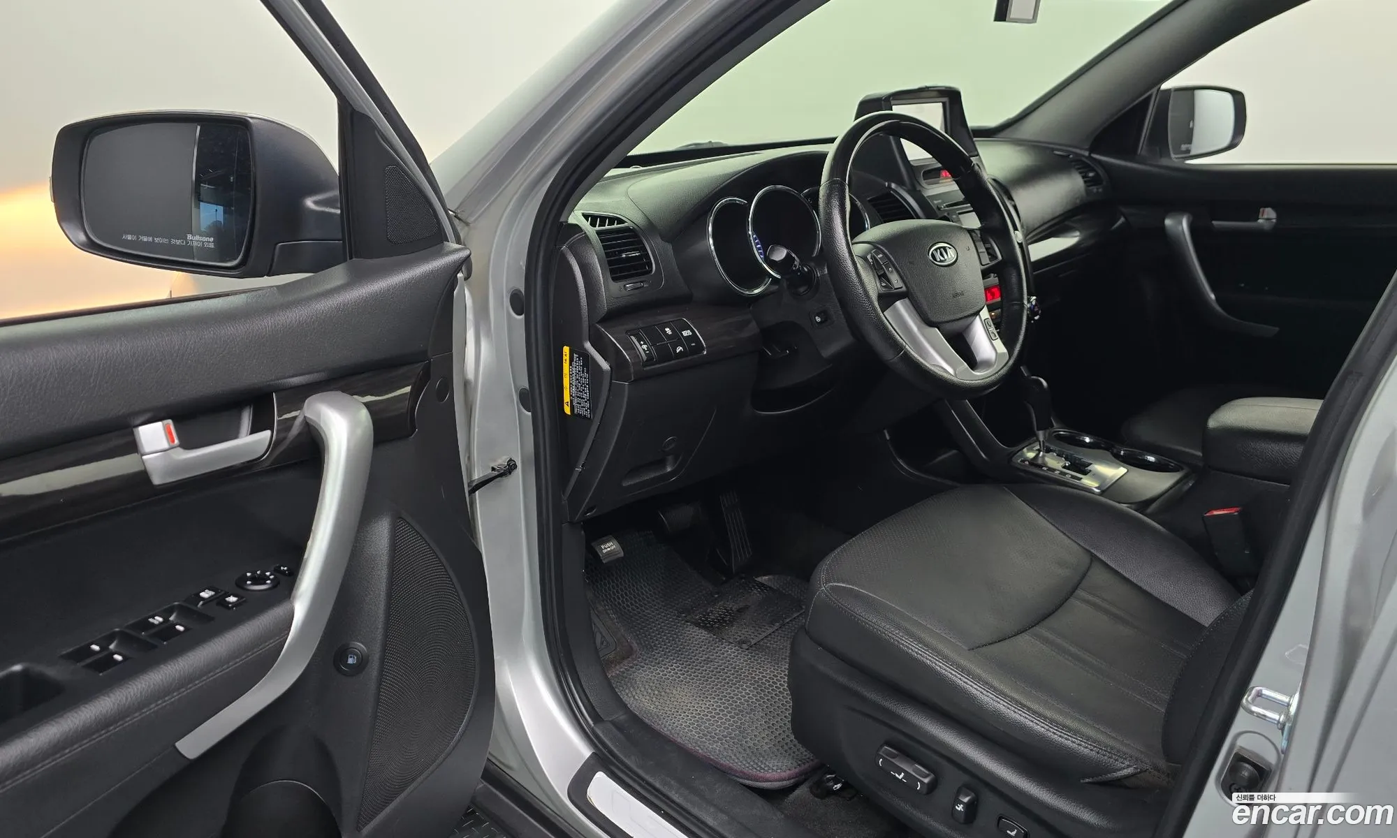 Kia Sorento R 2011 — 16