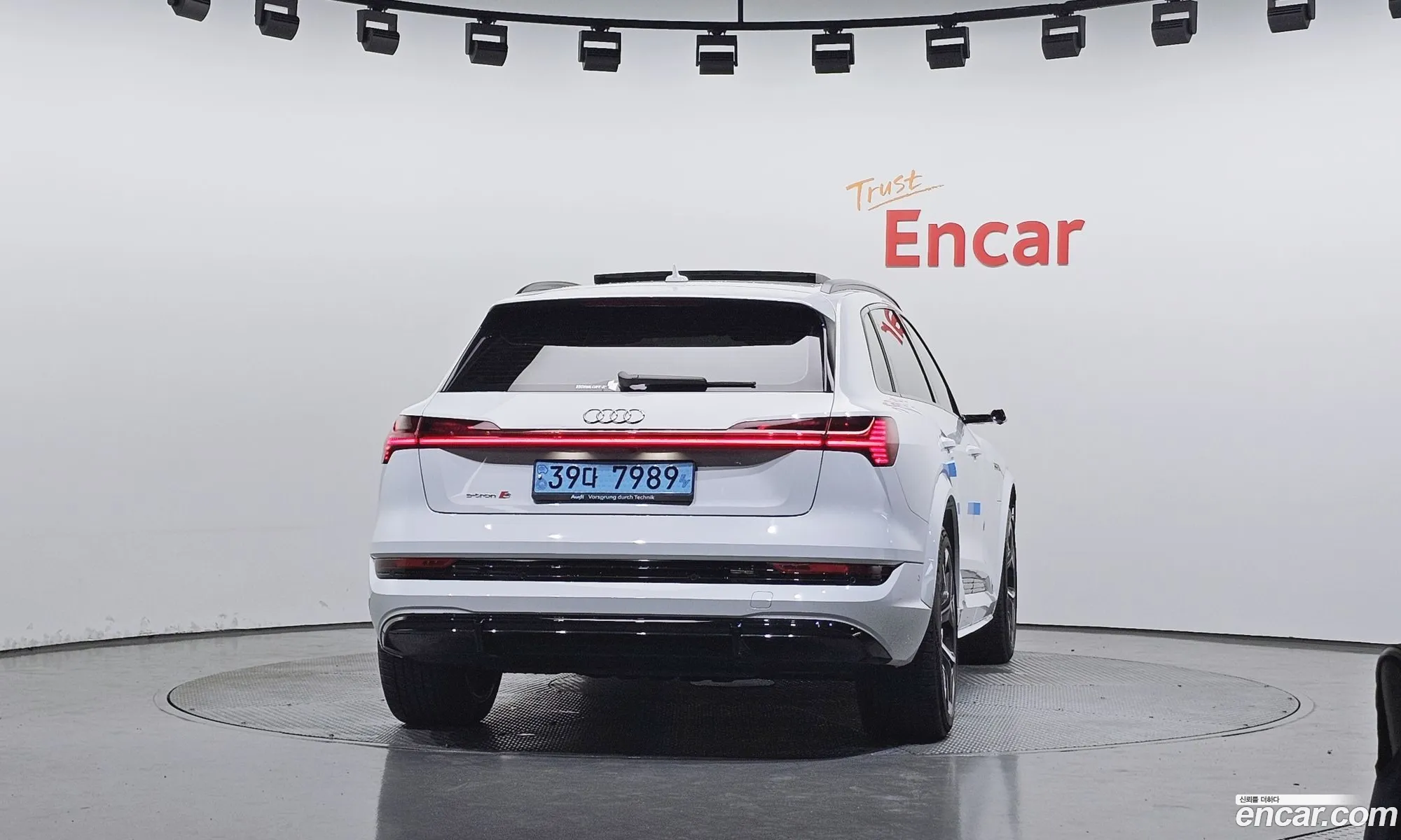 Audi e-tron 2023 WAUZZZGE4PB006527 — 12