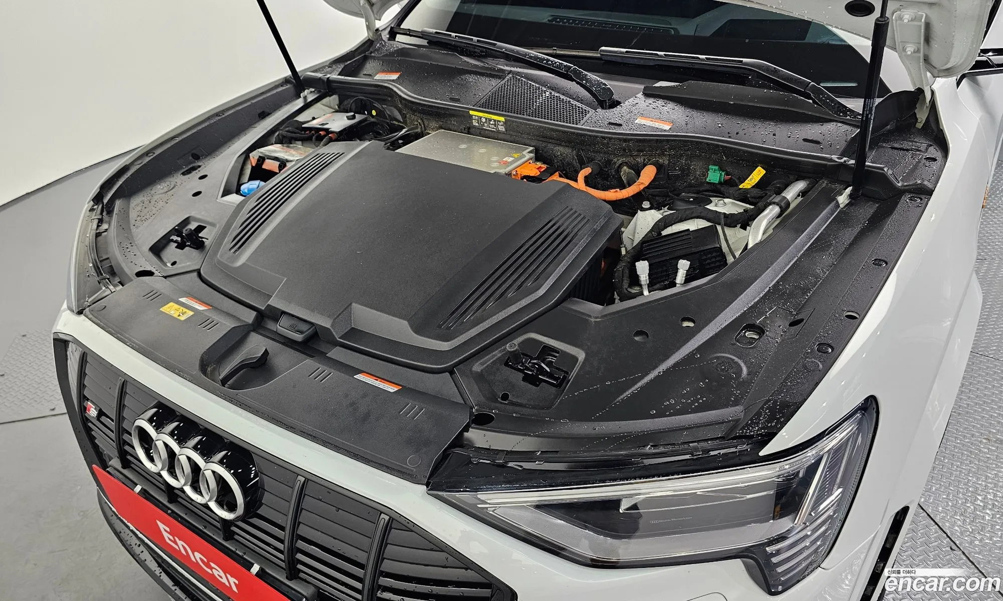 Audi e-tron 2023 WAUZZZGE4PB006527 — 17