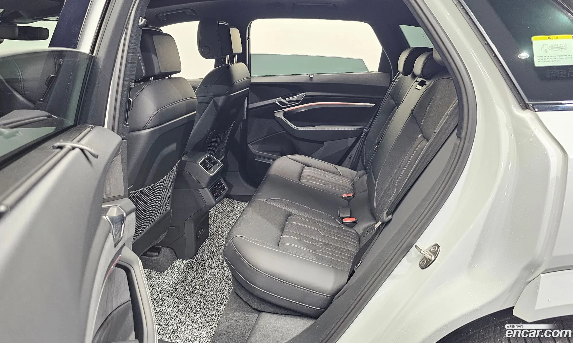 Audi e-tron 2023 WAUZZZGE4PB006527 — 16