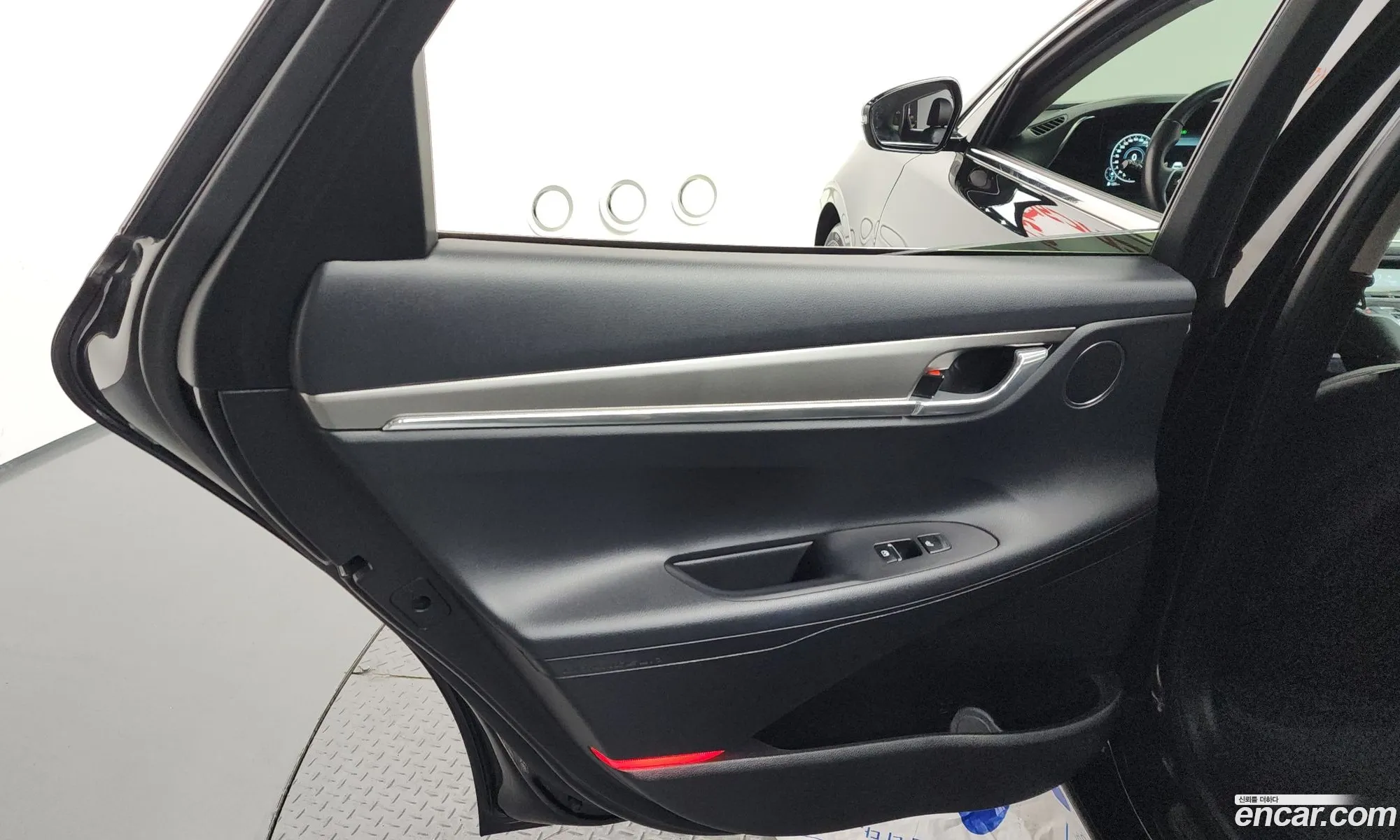 Hyundai Grandeur IG 2022 — 28