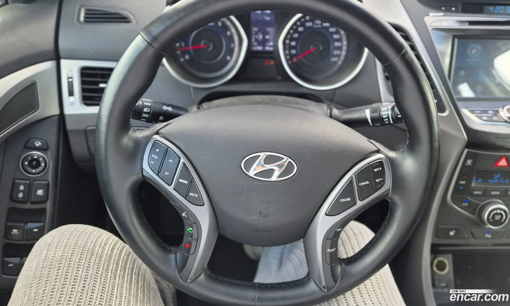 Hyundai Elantra 2015 — 7