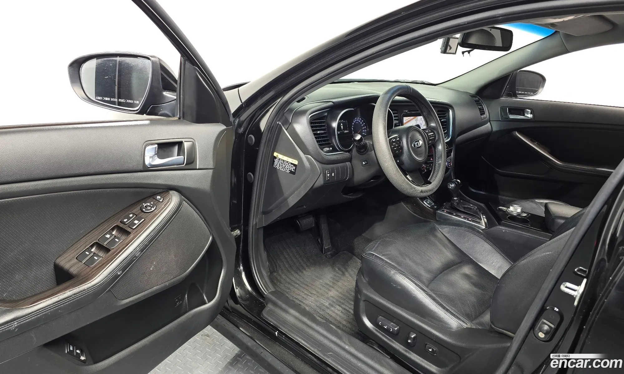 Kia K5 2014 KNAGN419BEA495833 — 17
