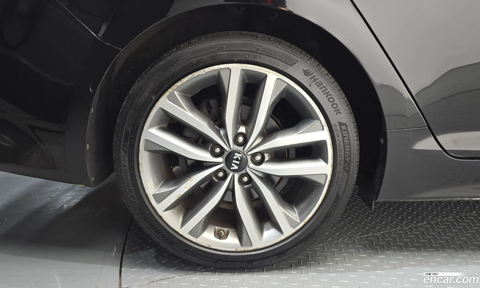 Kia K5 2014 KNAGN419BEA495833 — 30