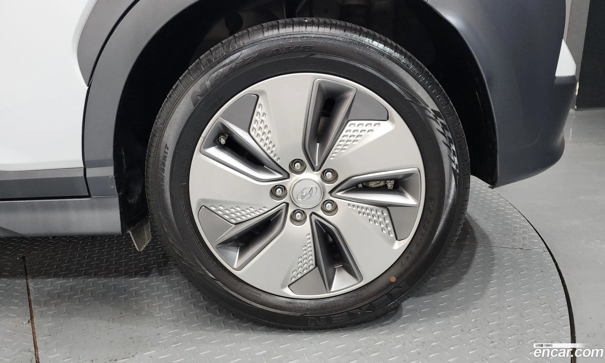 Hyundai Kona Electric 2020 — 28